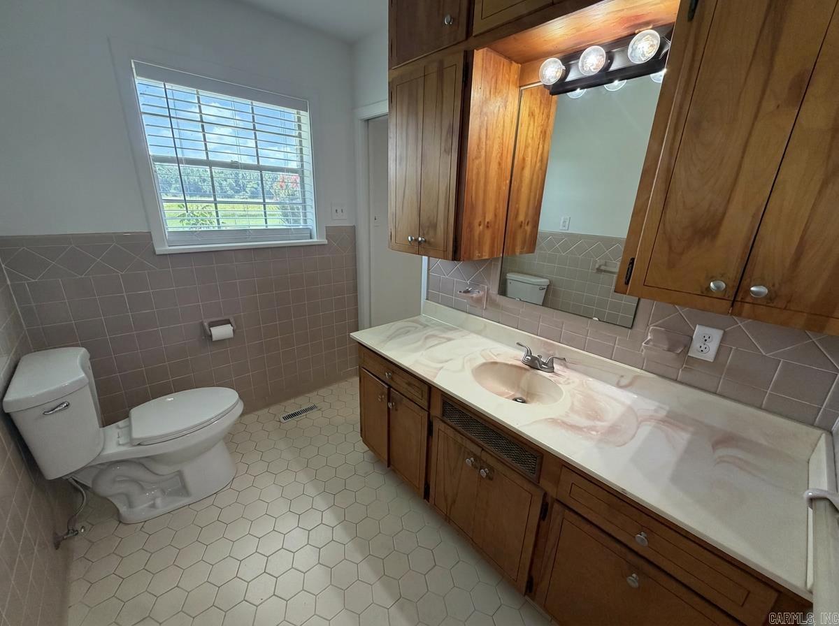 14738 Faulkner Lake  North Little Rock, AR