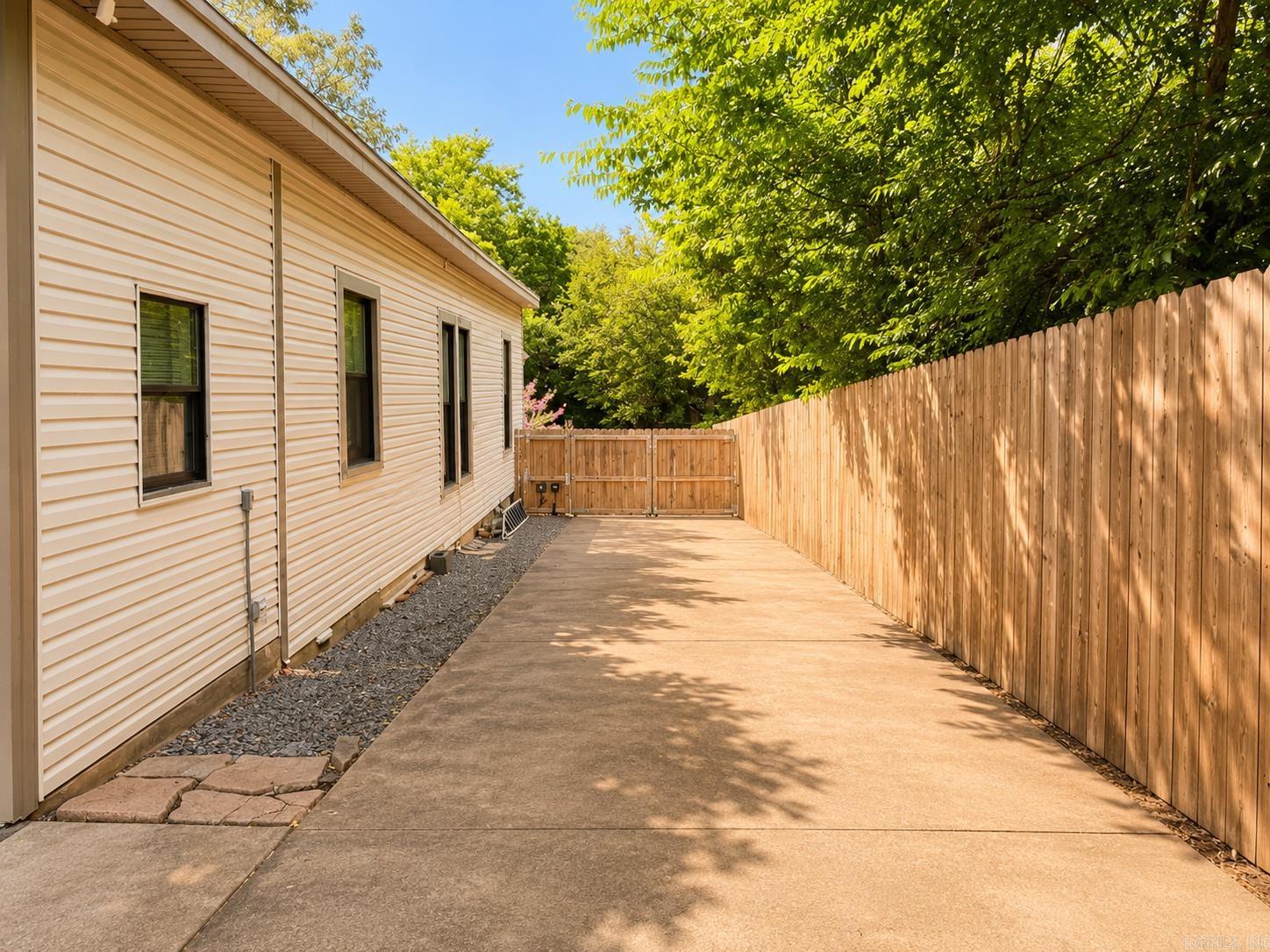 2205 W 13  Little Rock, AR