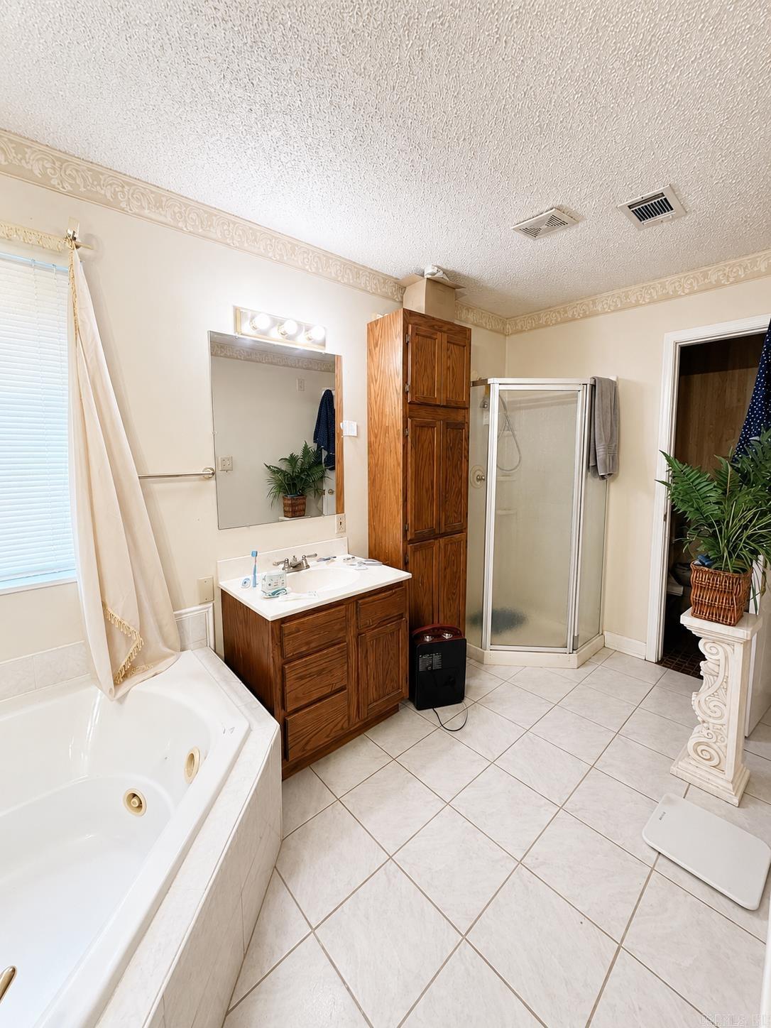 10222 stillman  Little Rock, AR