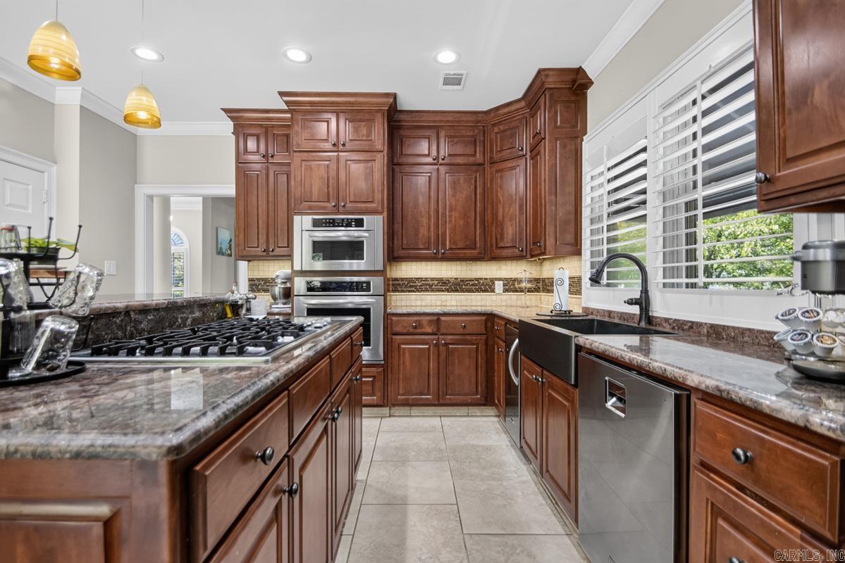 13620 Pleasant Forest Dr  Little Rock, AR