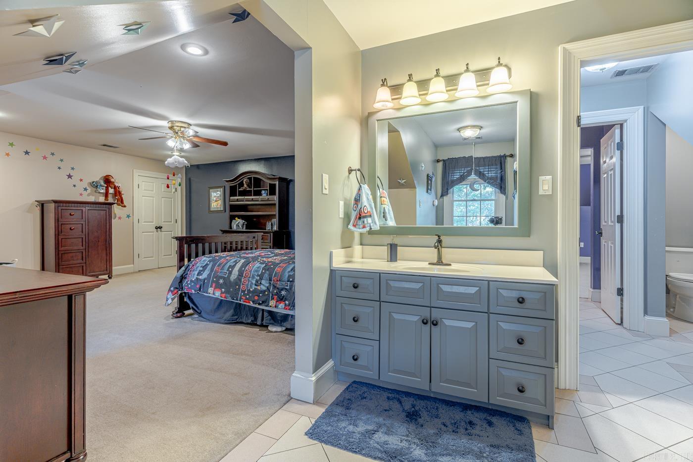 2114 Spring Hollow Dr  Jonesboro, AR