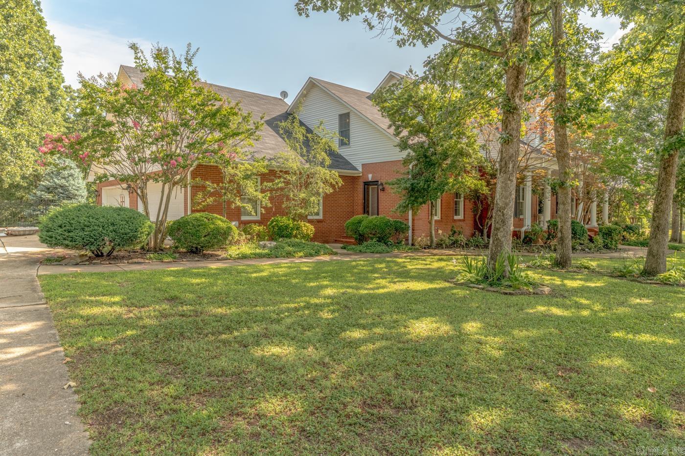 2114 Spring Hollow Dr  Jonesboro, AR