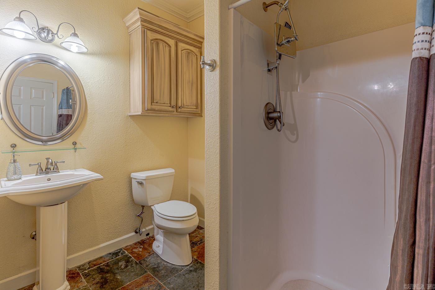 2114 Spring Hollow Dr  Jonesboro, AR