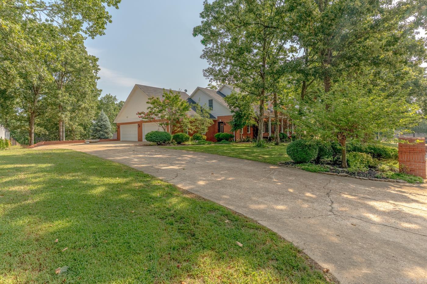 2114 Spring Hollow Dr  Jonesboro, AR