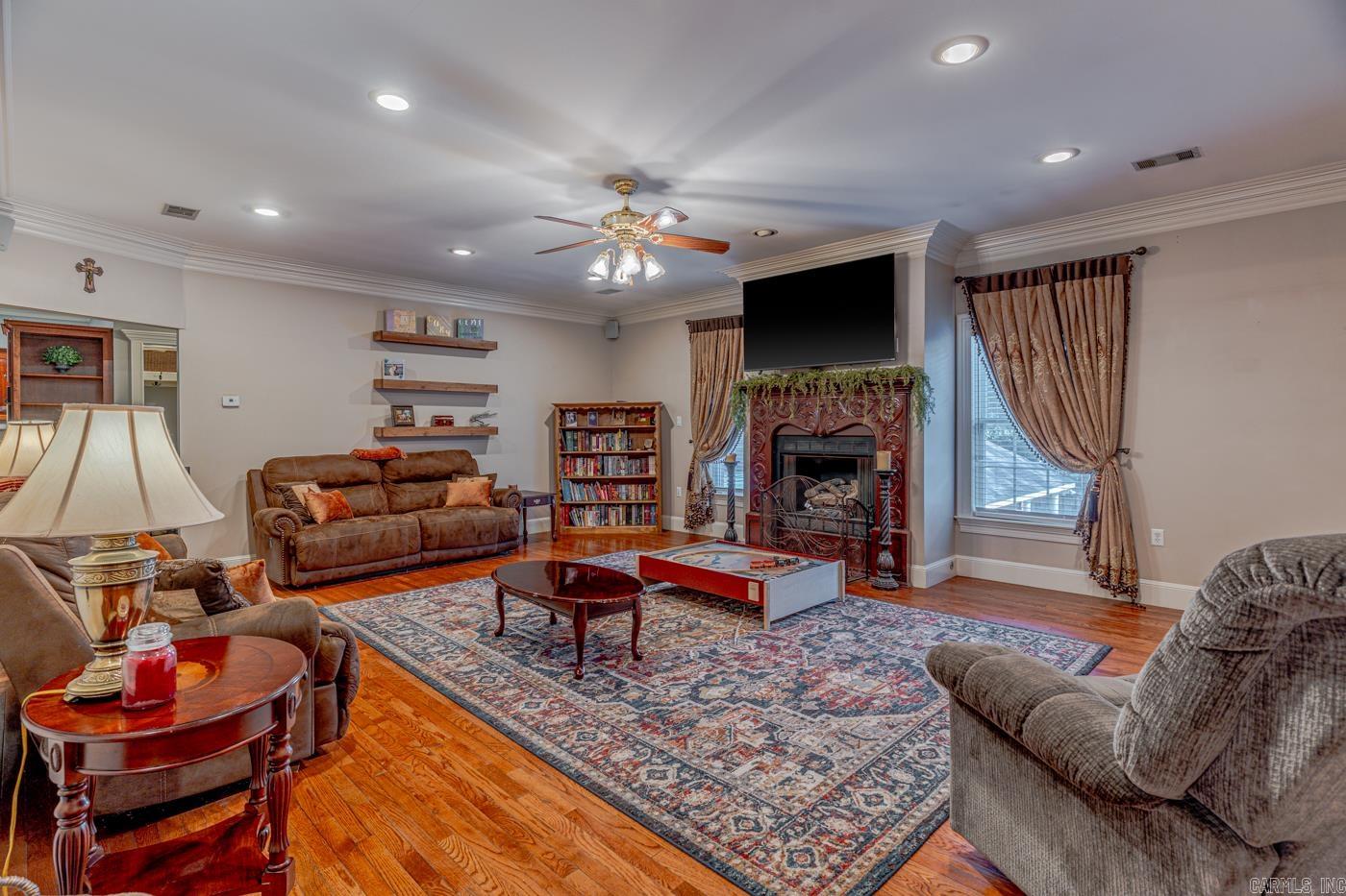 2114 Spring Hollow Dr  Jonesboro, AR