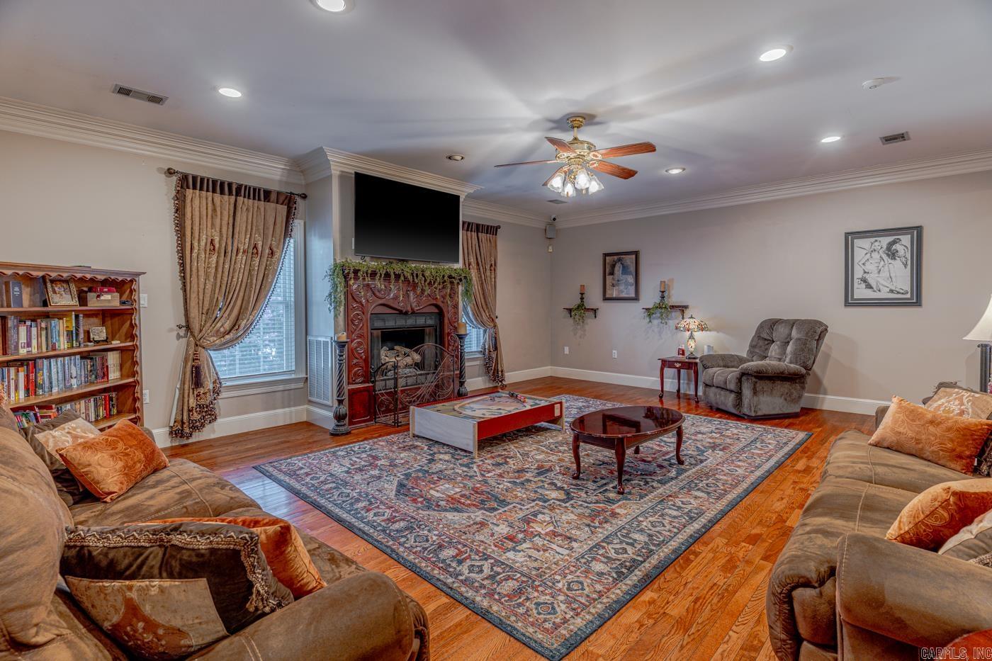2114 Spring Hollow Dr  Jonesboro, AR
