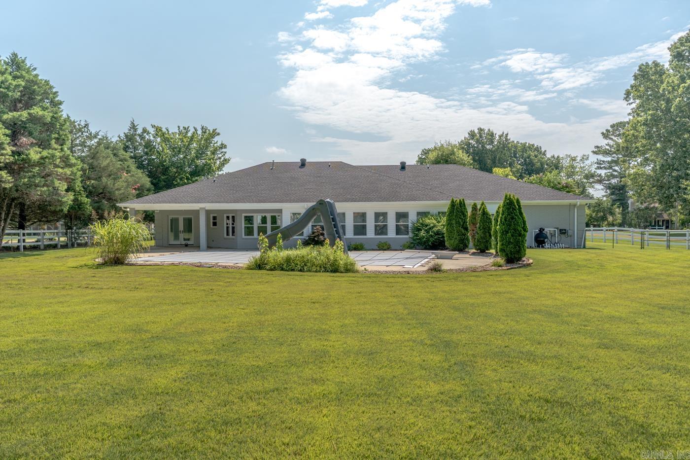 1725 Paragould Dr  Jonesboro, AR