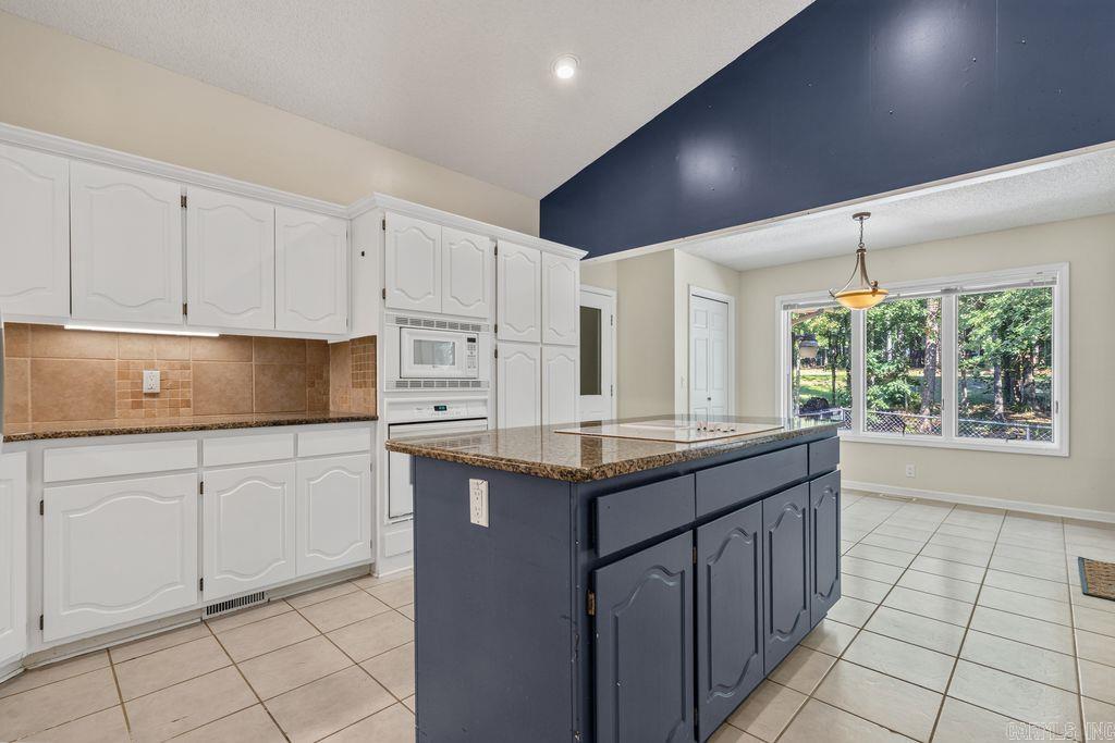 25 Herradura Lane  Hot Springs Village, AR