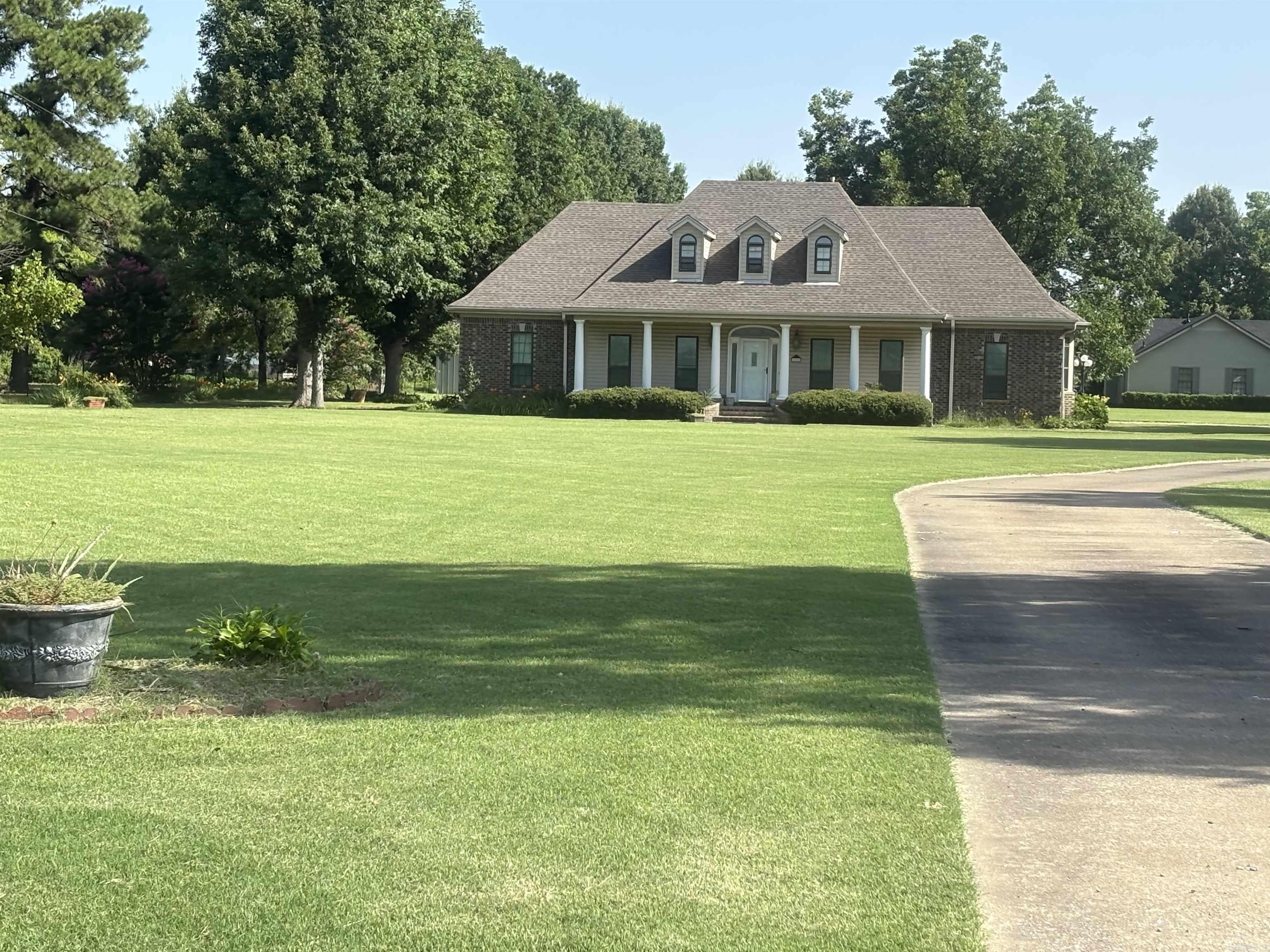 142 Neal  Marion, AR