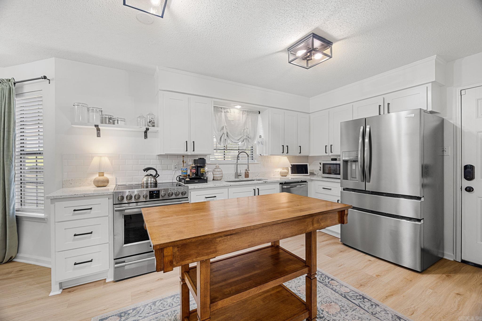 1 Woodview  Little Rock, AR