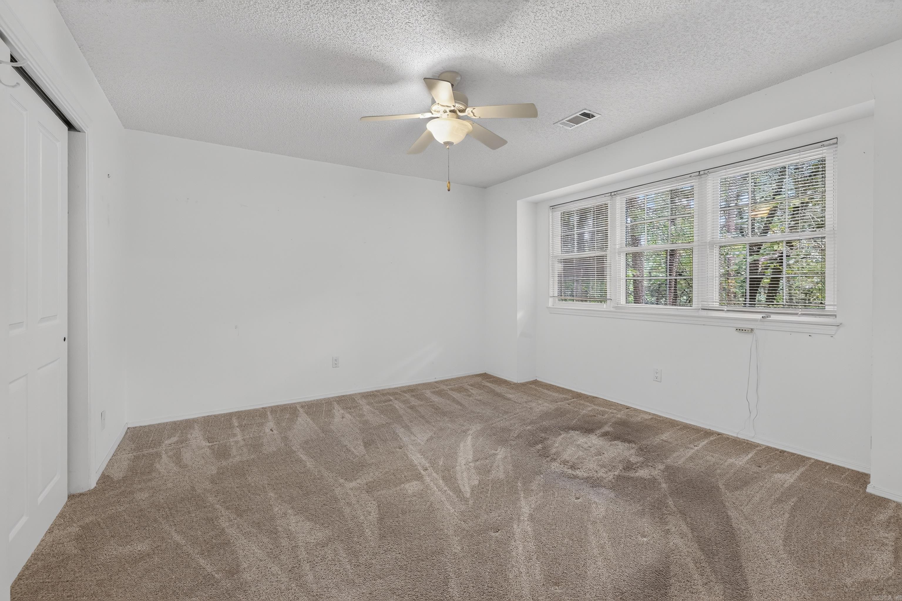 70 Almazan Way  Hot Springs Village, AR