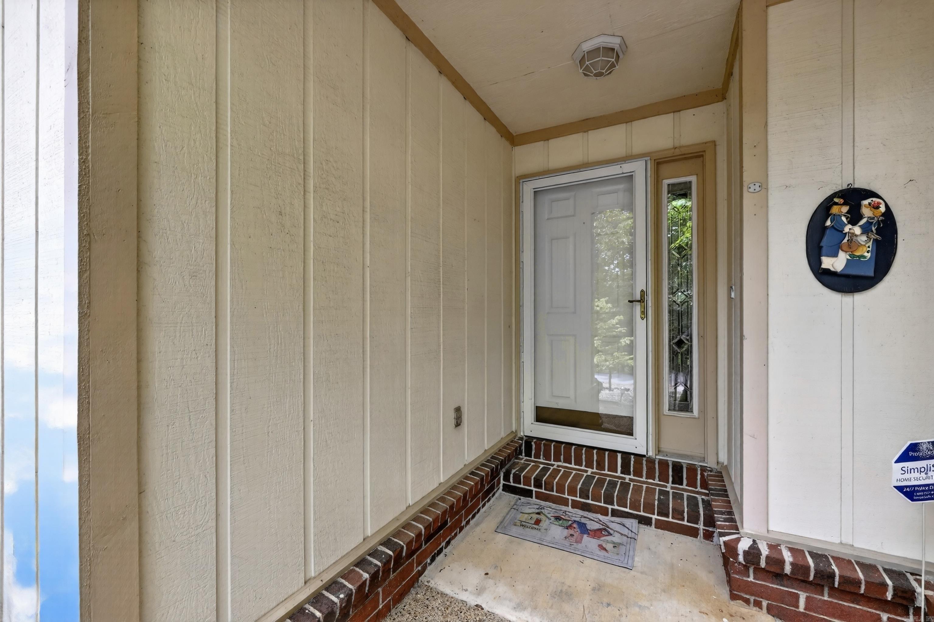 70 Almazan Way  Hot Springs Village, AR