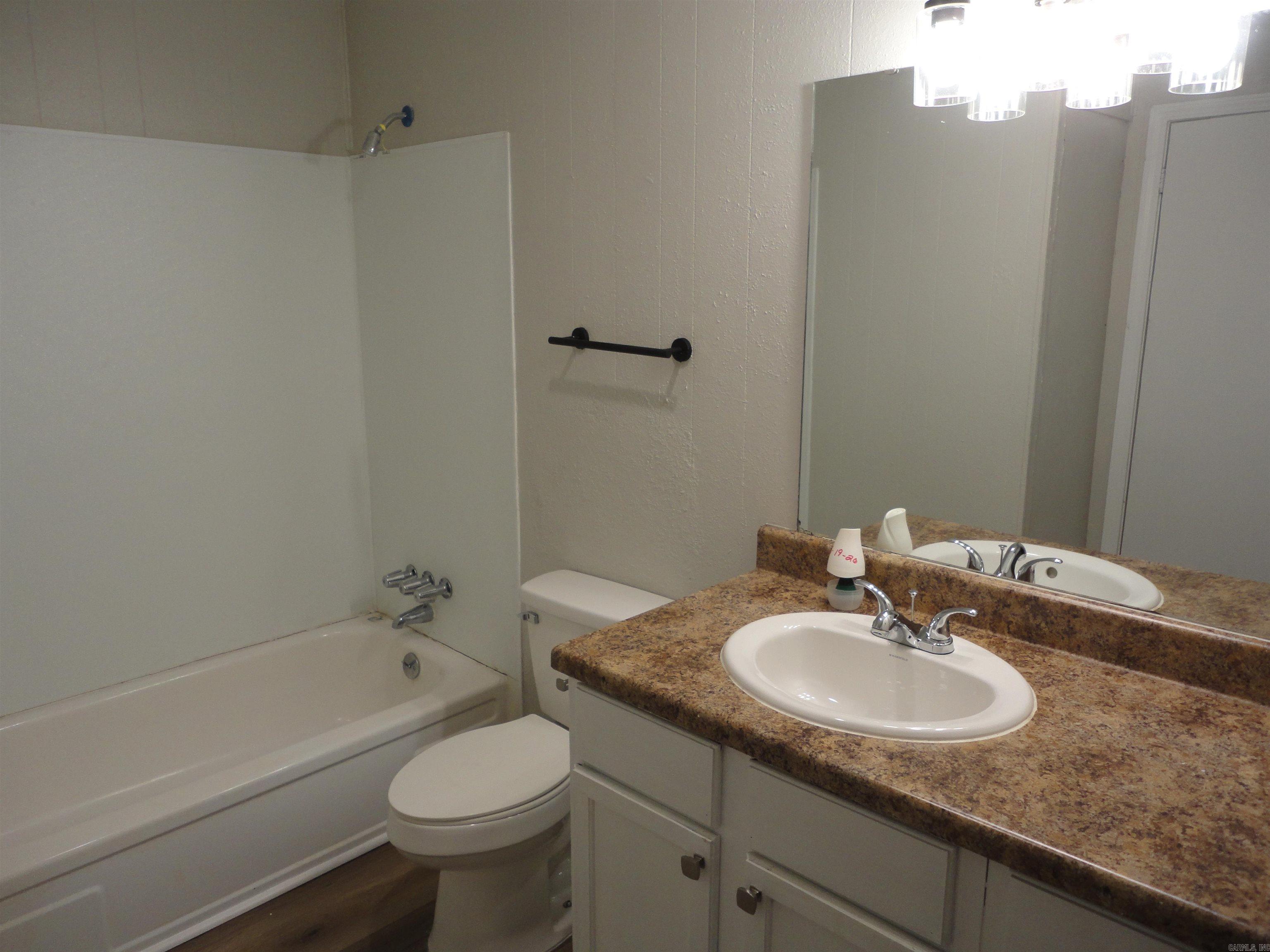 815 Desoto  Benton, AR