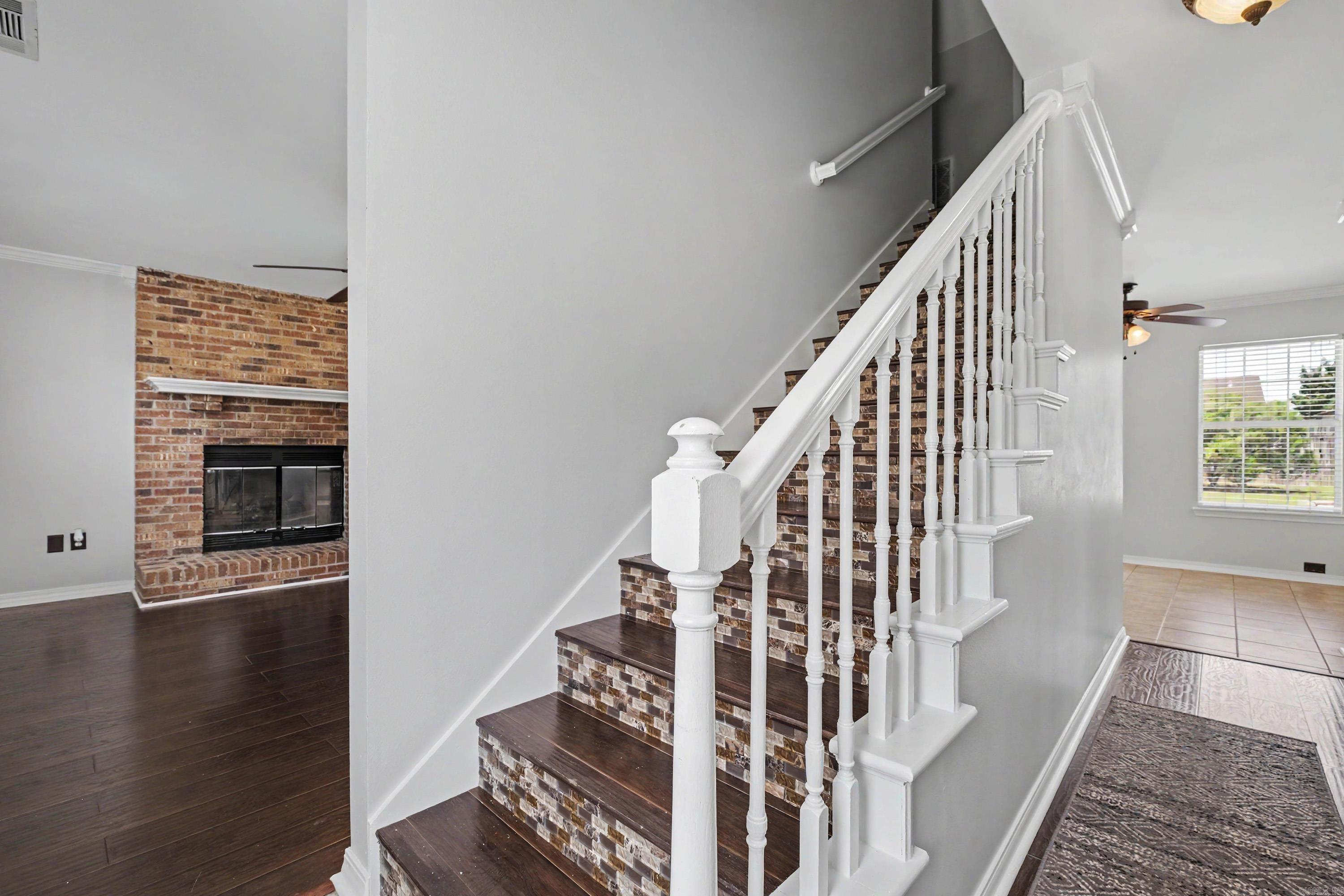 25 FIELDCREST CIR  Cabot, AR