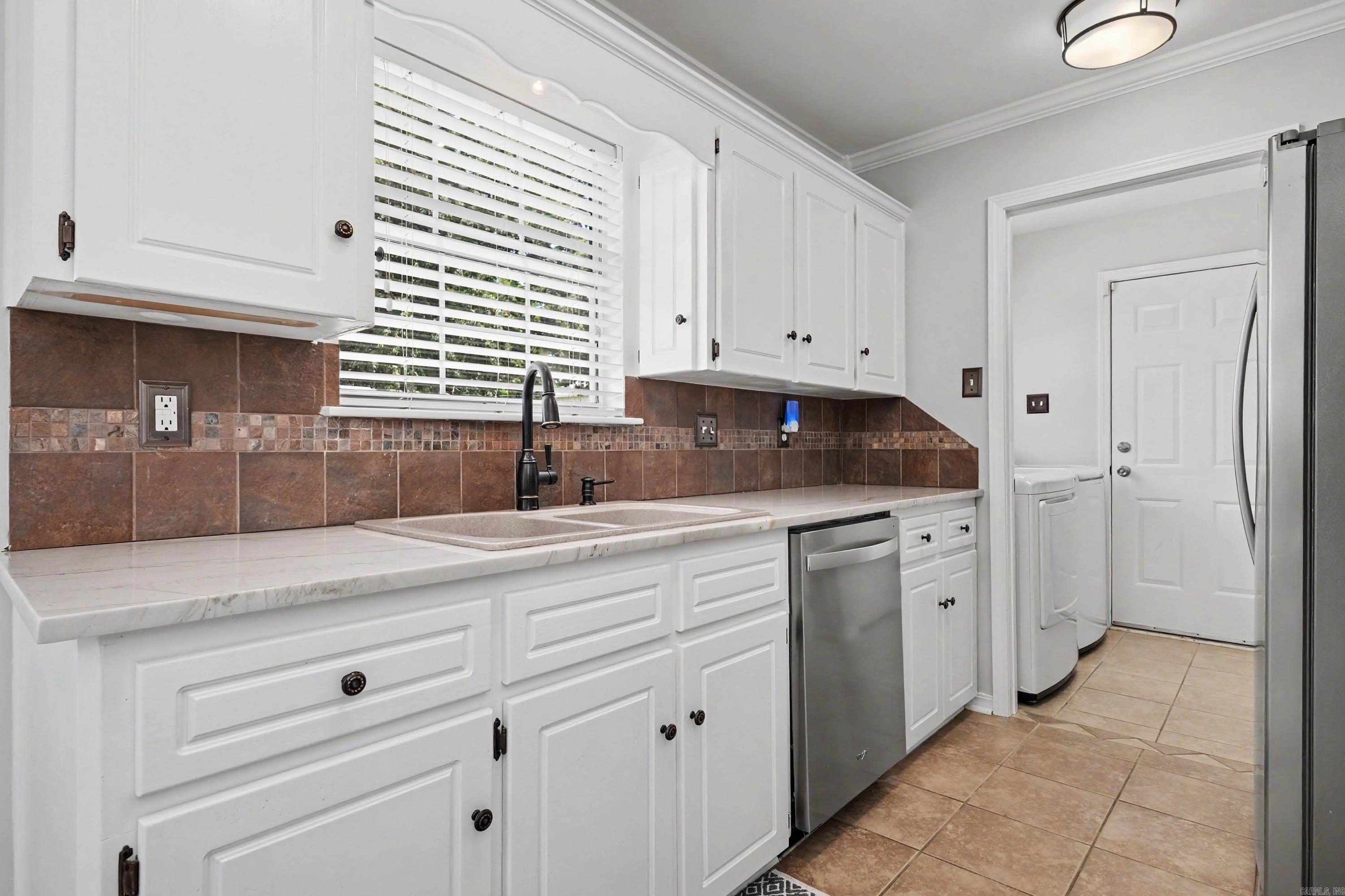 25 FIELDCREST CIR  Cabot, AR