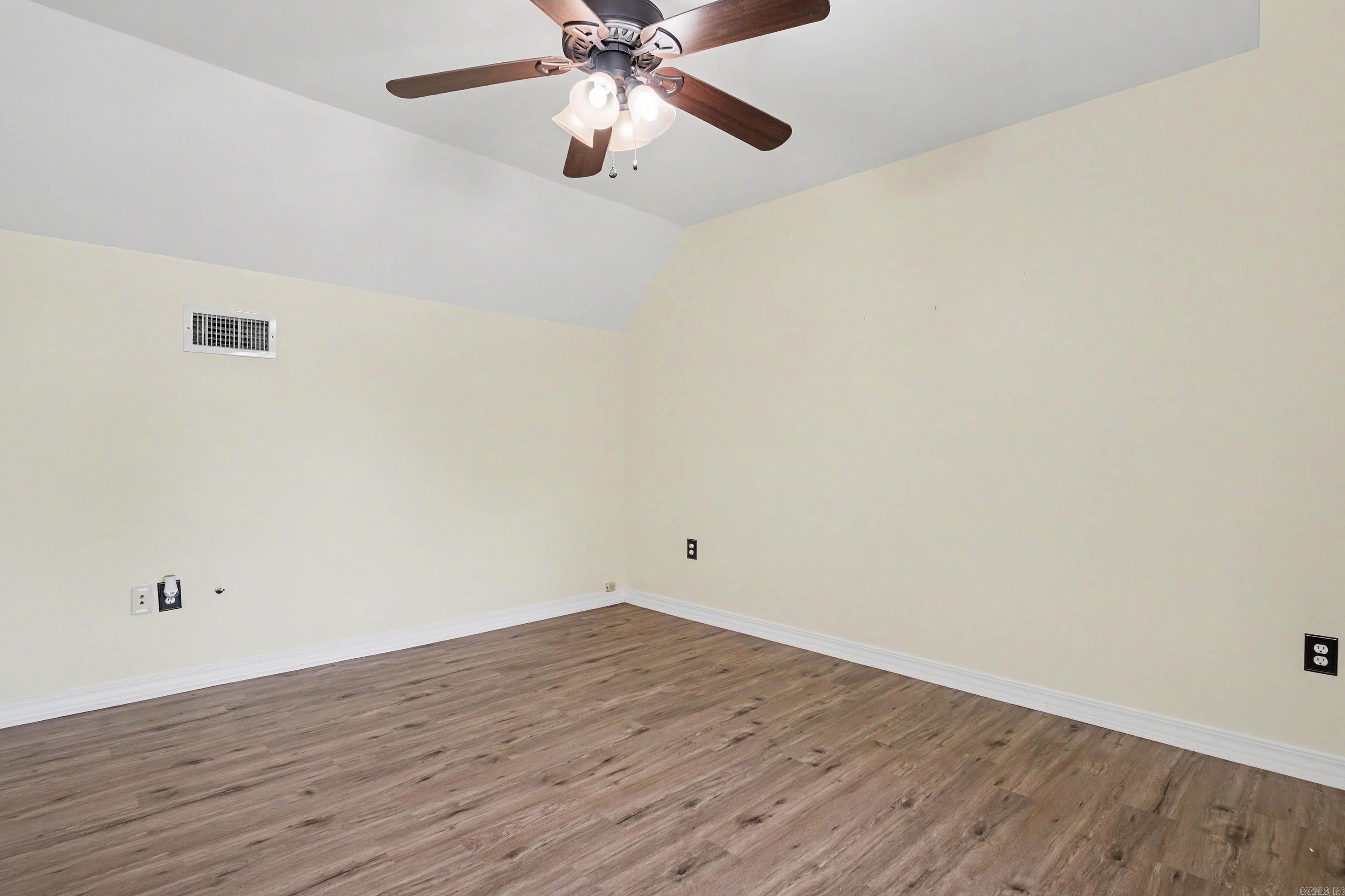 25 FIELDCREST CIR  Cabot, AR