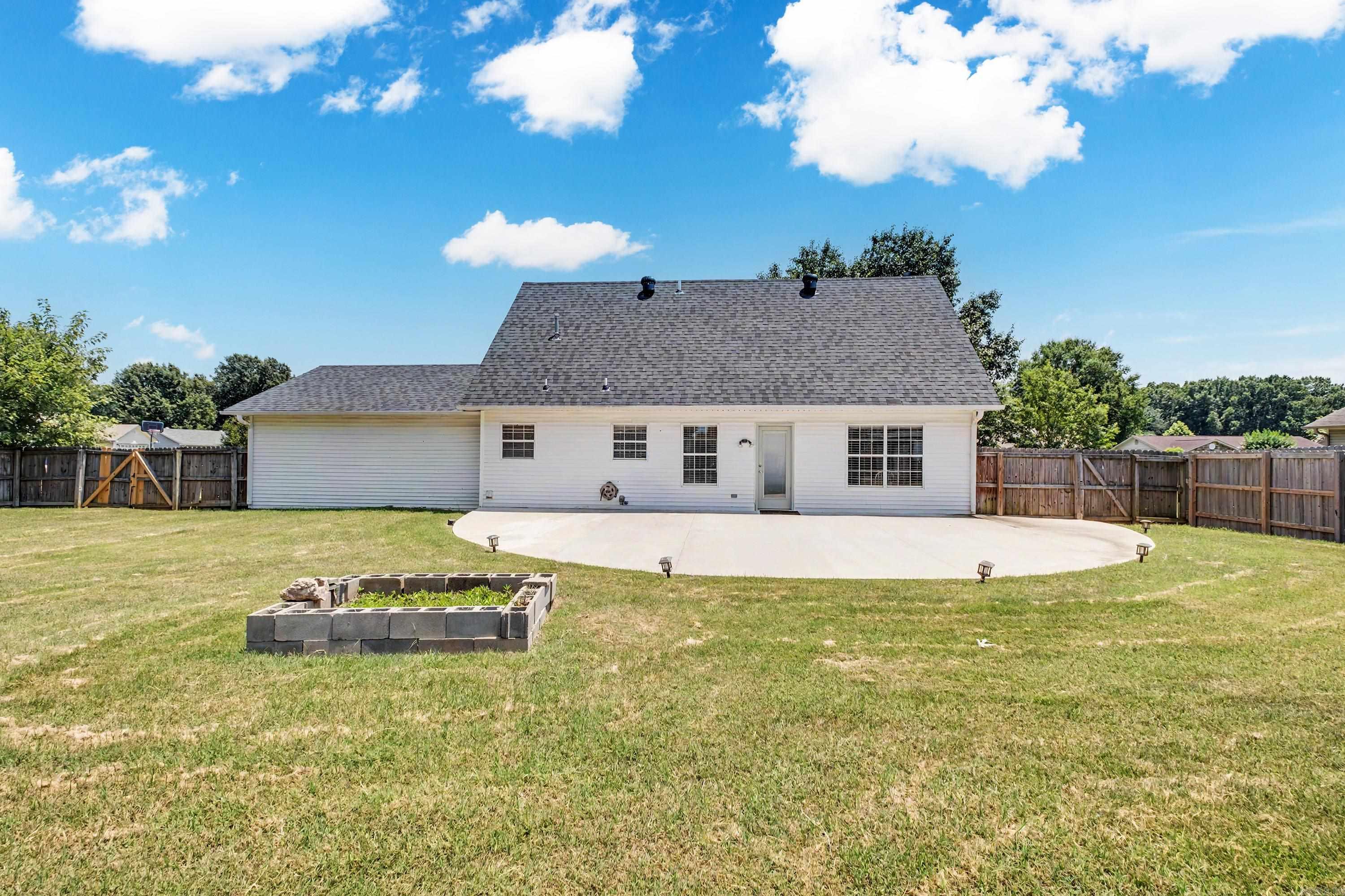 25 FIELDCREST CIR  Cabot, AR