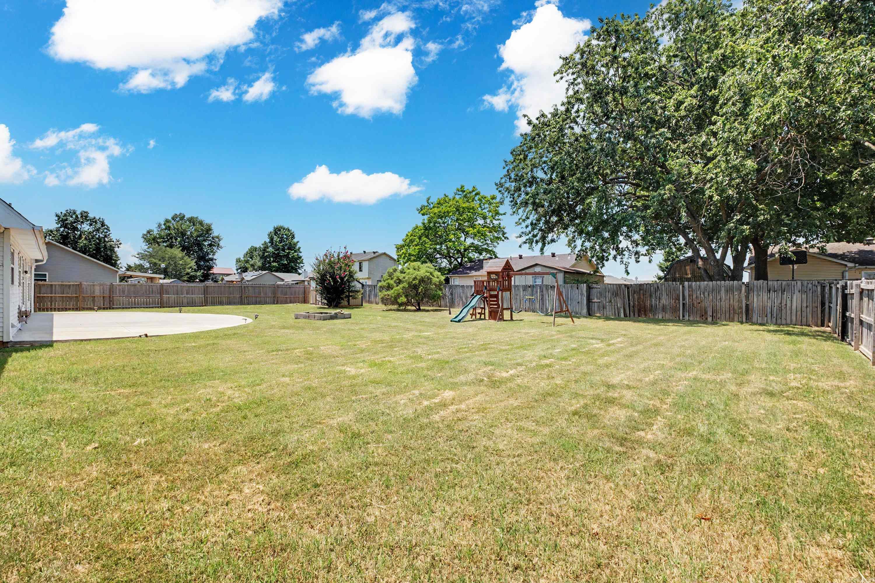 25 FIELDCREST CIR  Cabot, AR
