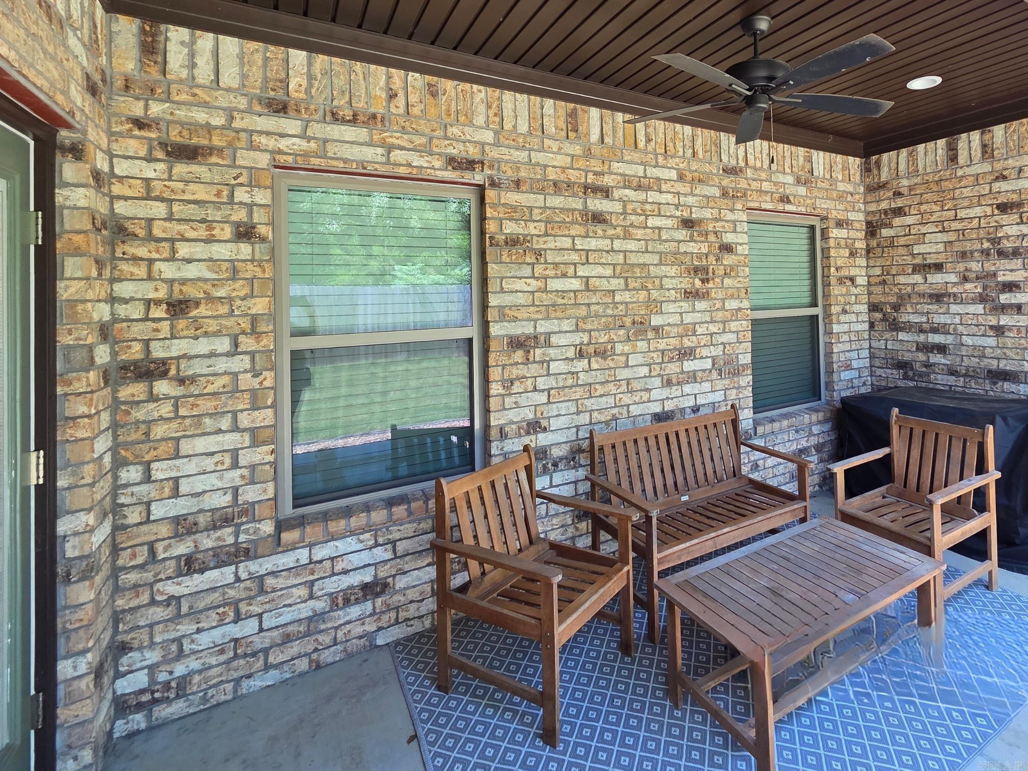 65 Lewis  Greenbrier, AR