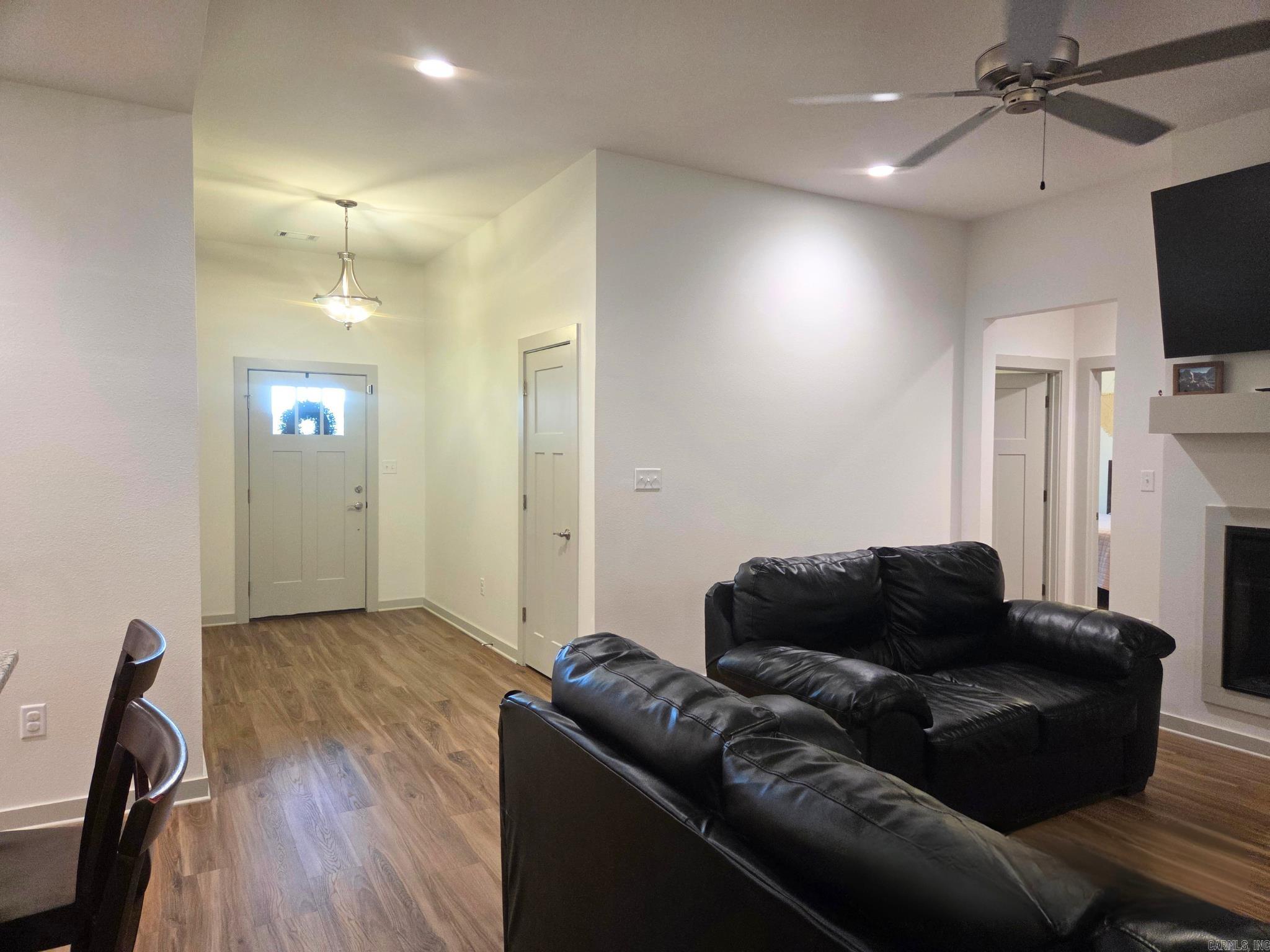 65 Lewis  Greenbrier, AR