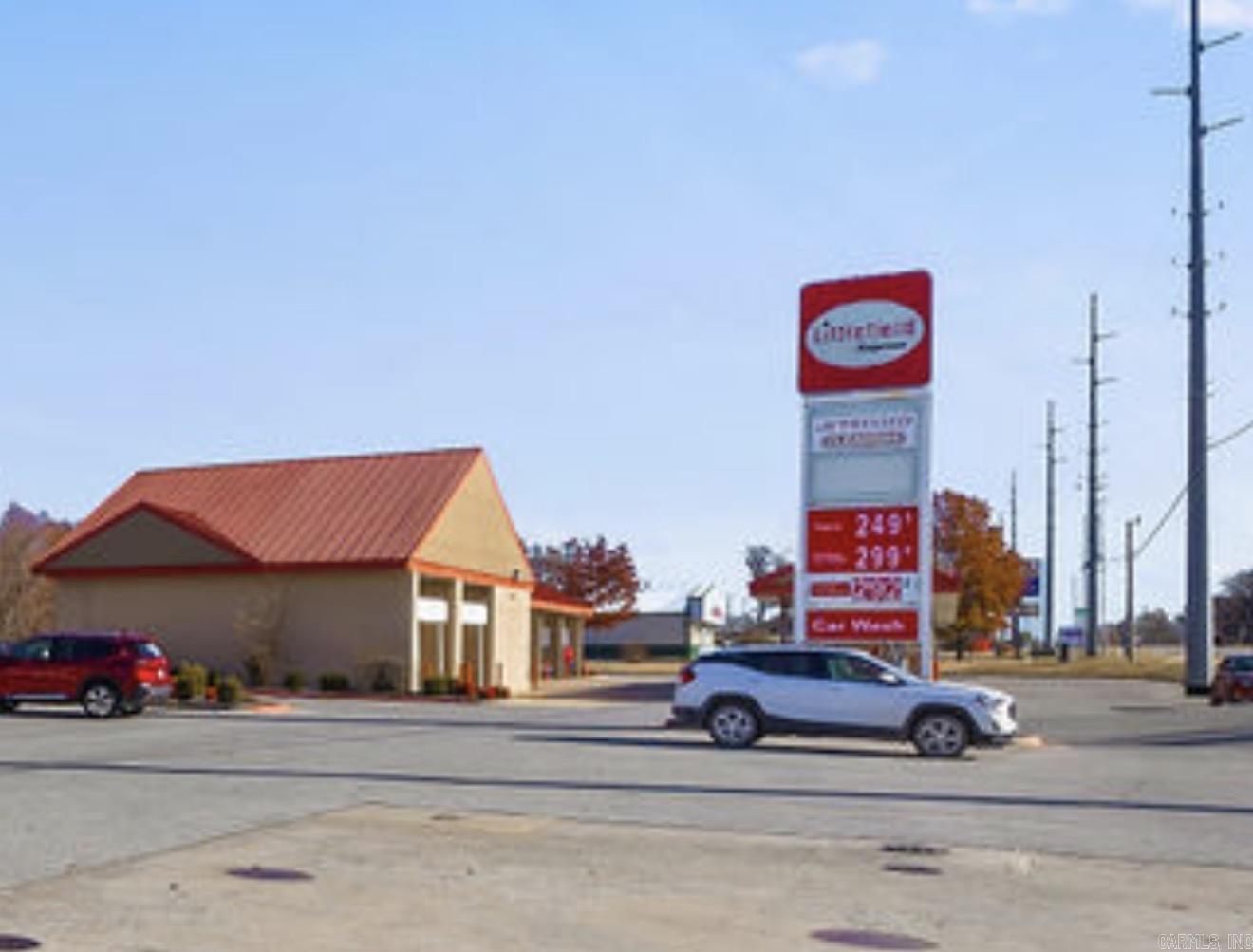 2400 SW 14th  Bentonville, AR