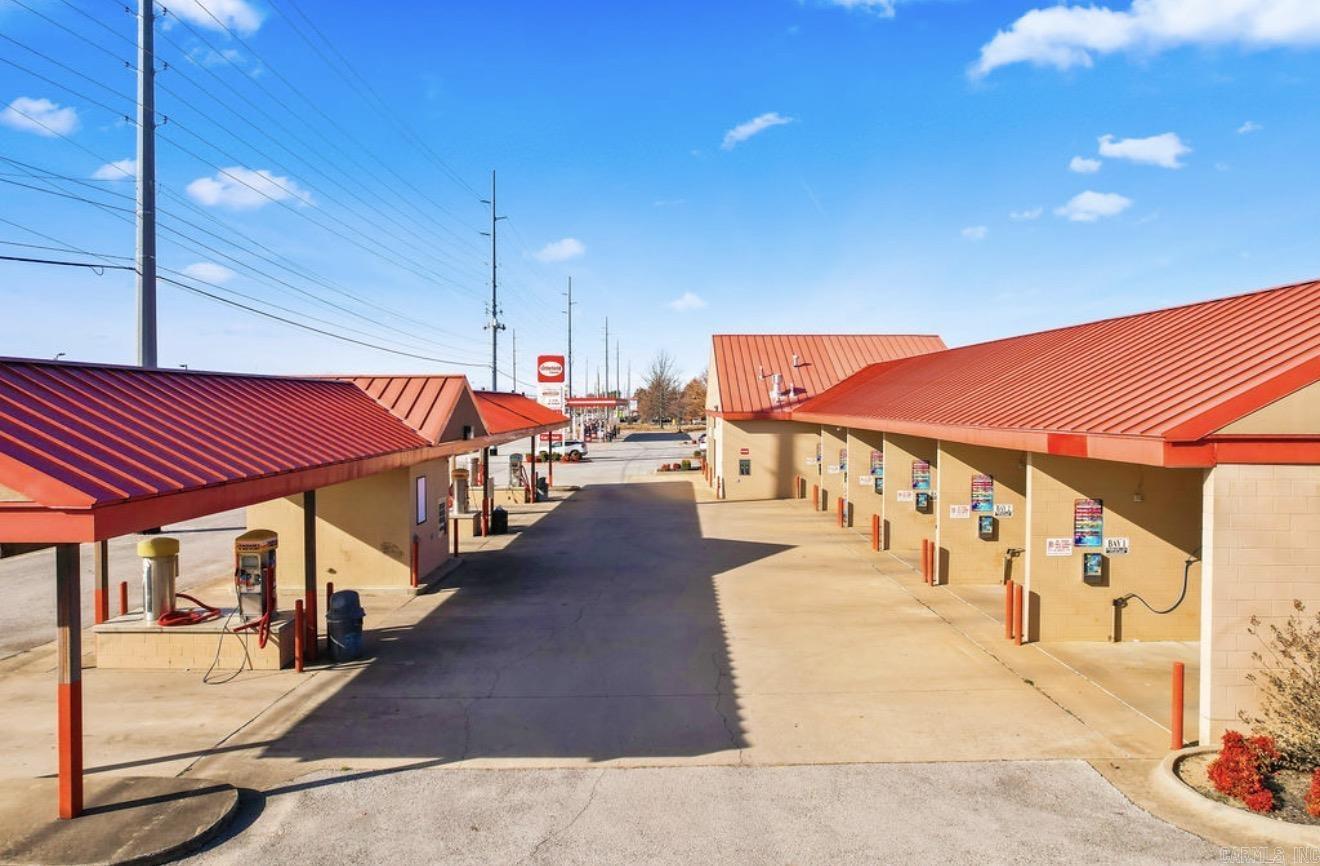2400 SW 14th  Bentonville, AR