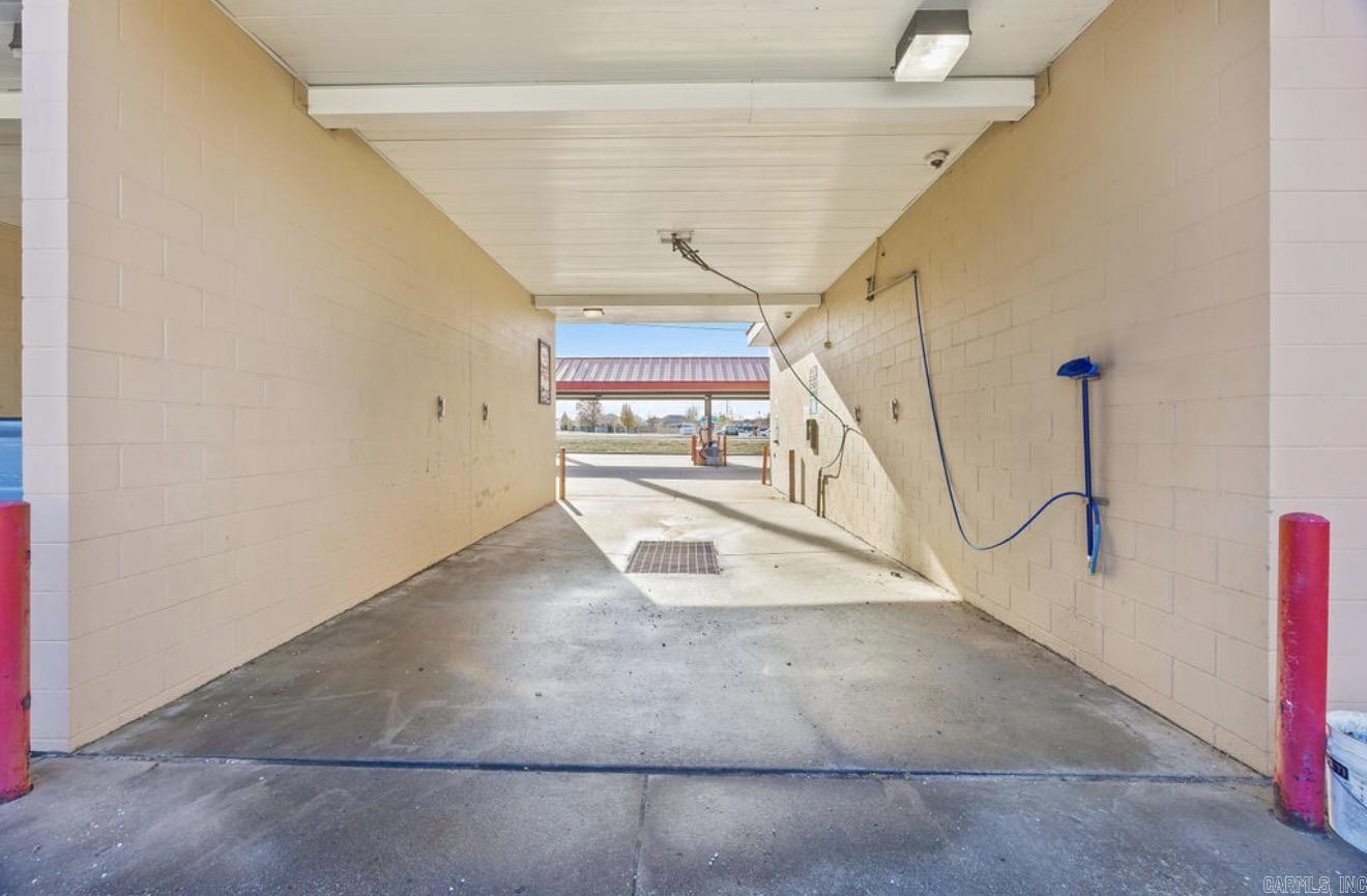 2400 SW 14th  Bentonville, AR