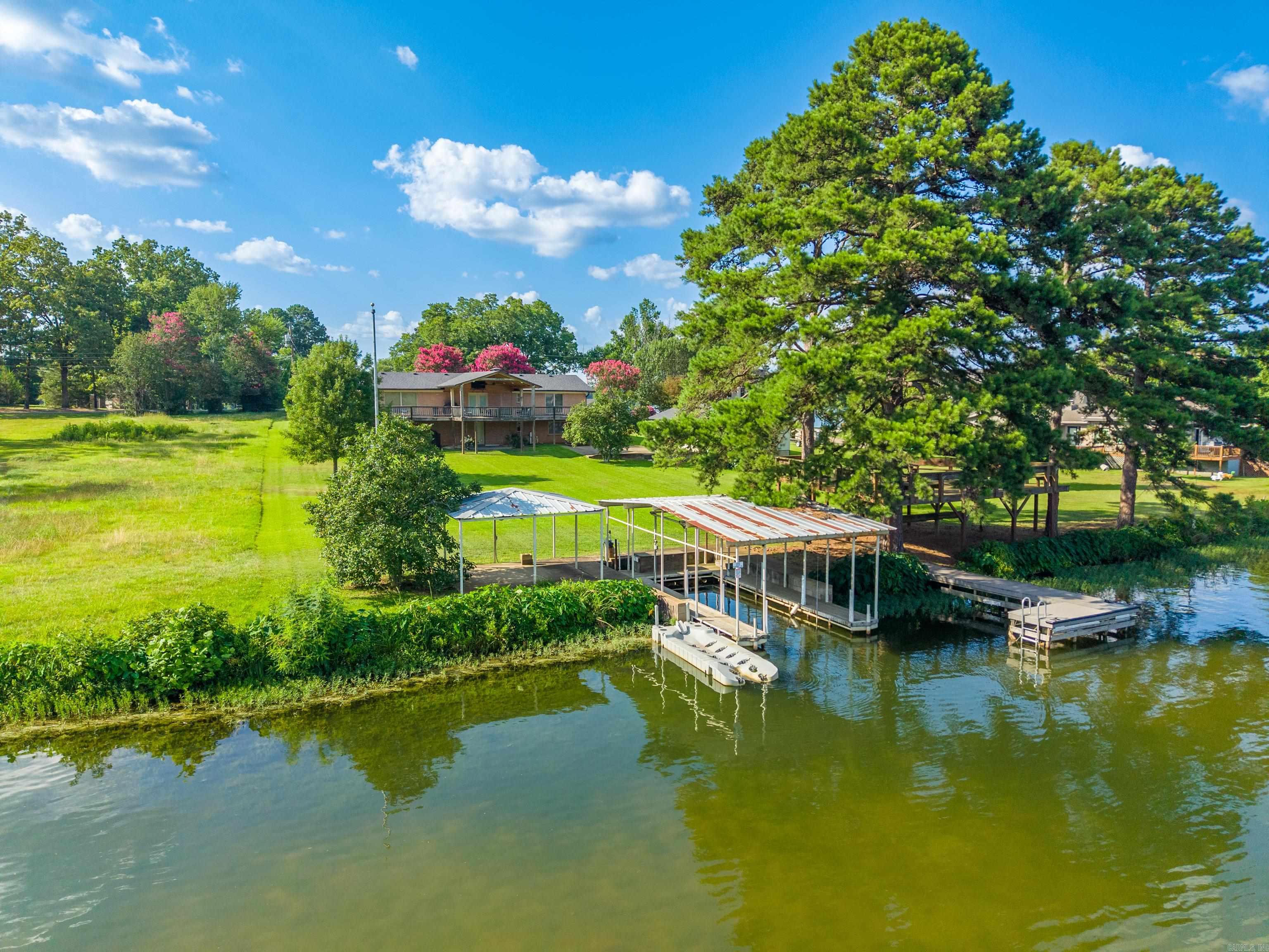 101  Sisney  Hot Springs, AR
