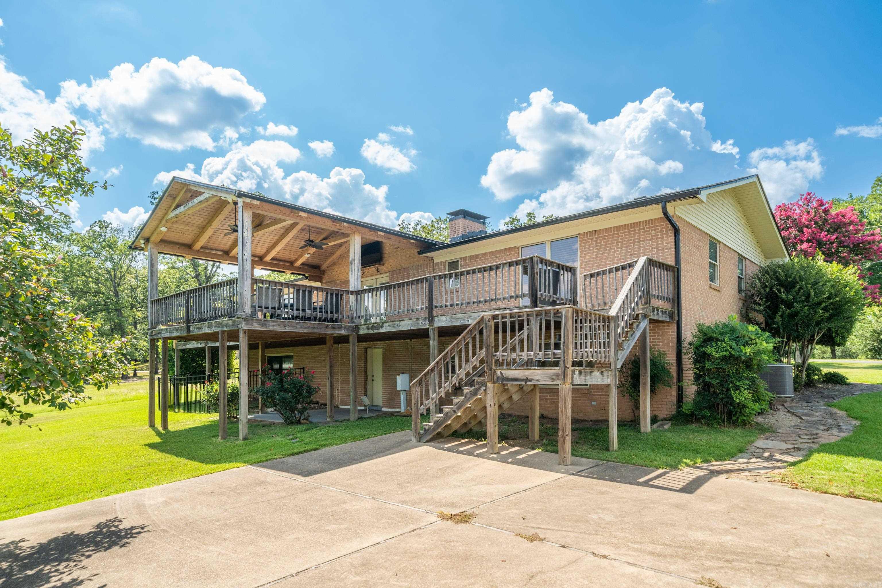 101 Sisney  Hot Springs, AR