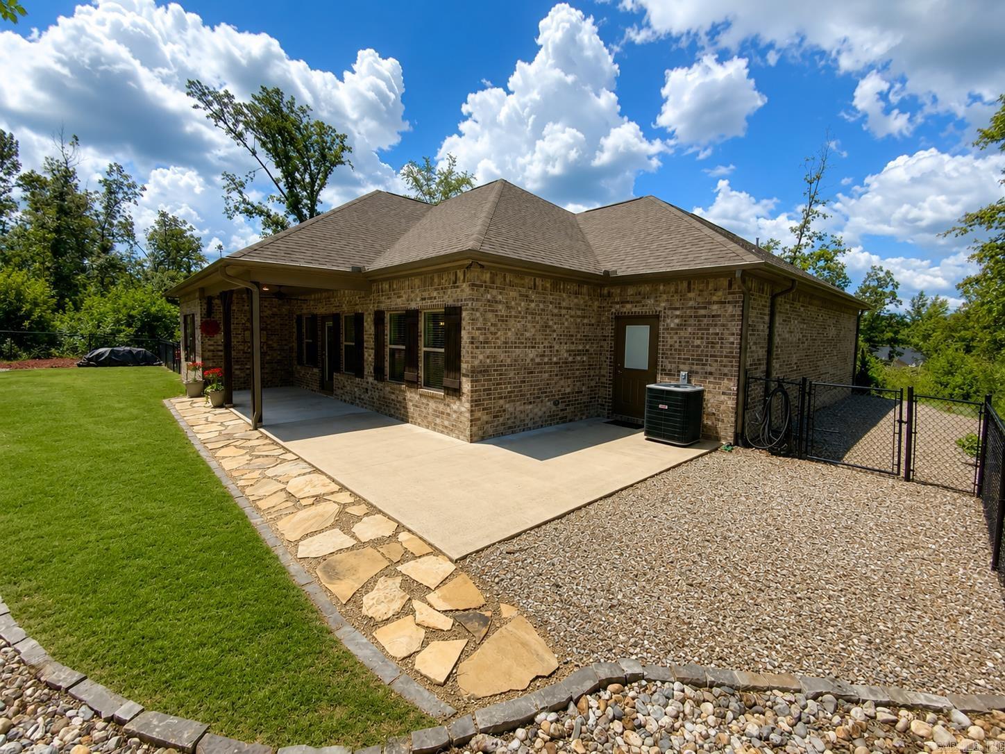 26 Orense Way  Hot Springs Village, AR
