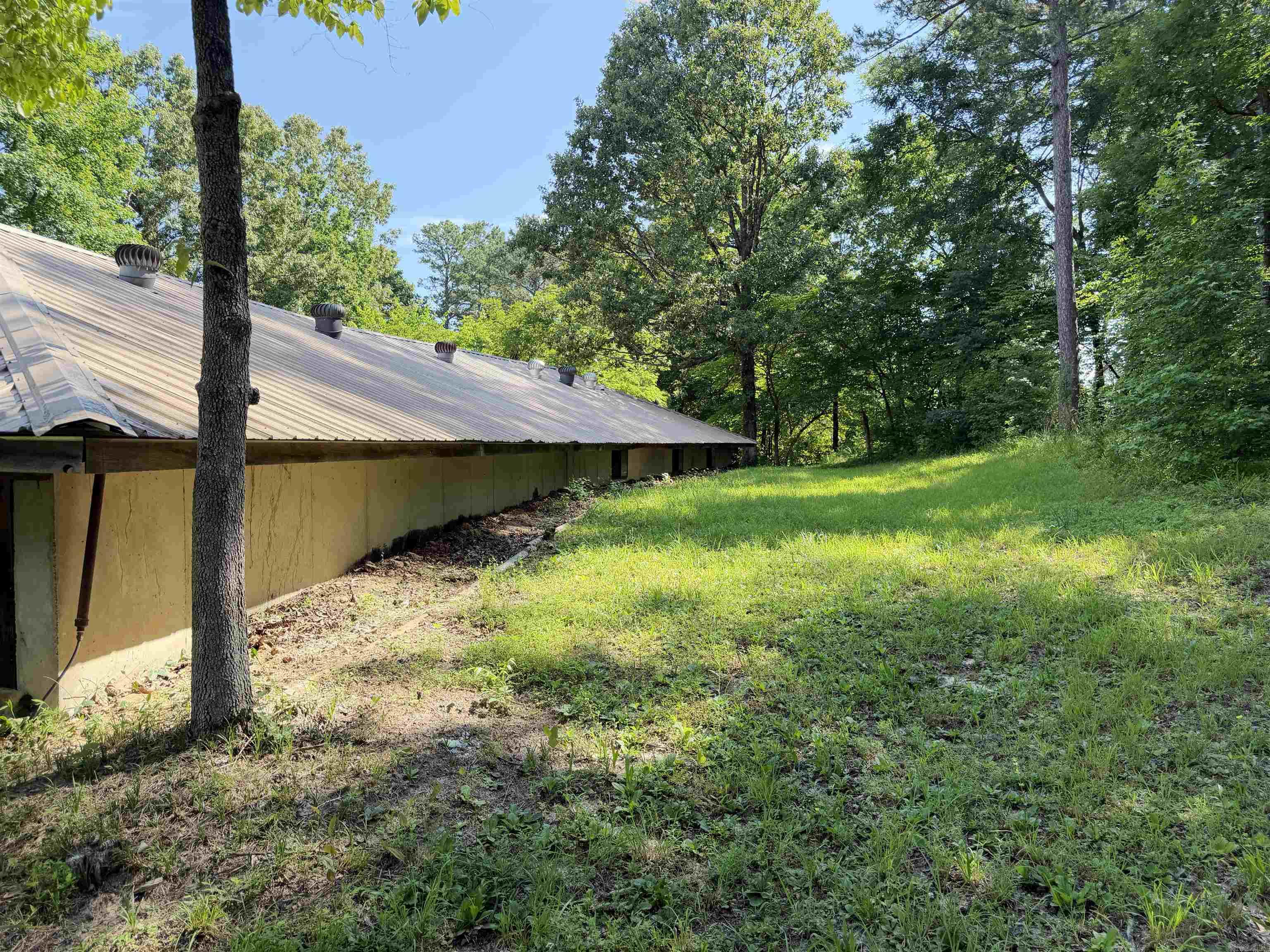260 Whispering Pine  Melbourne, AR