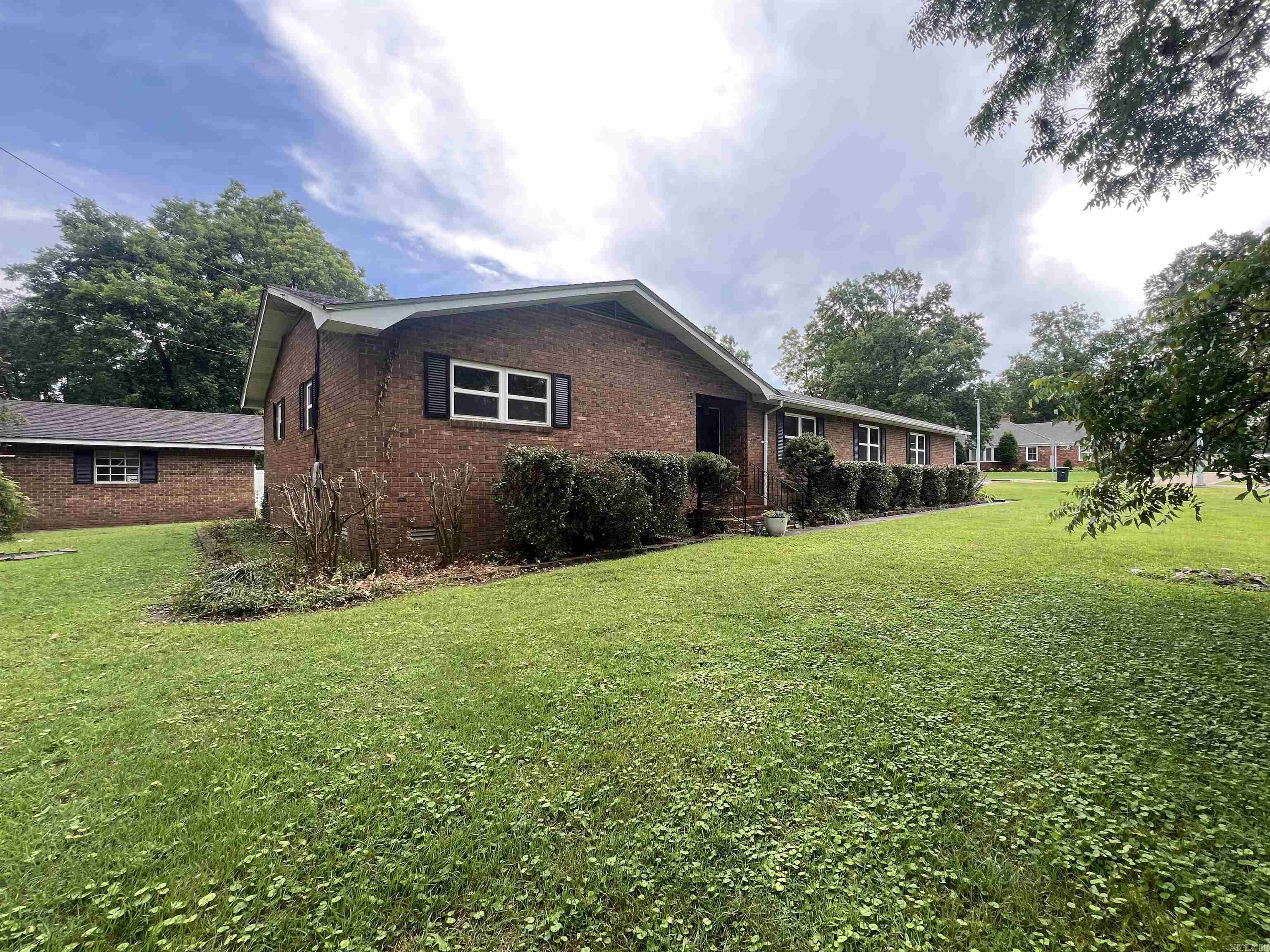 726 N 6th  Piggott, AR