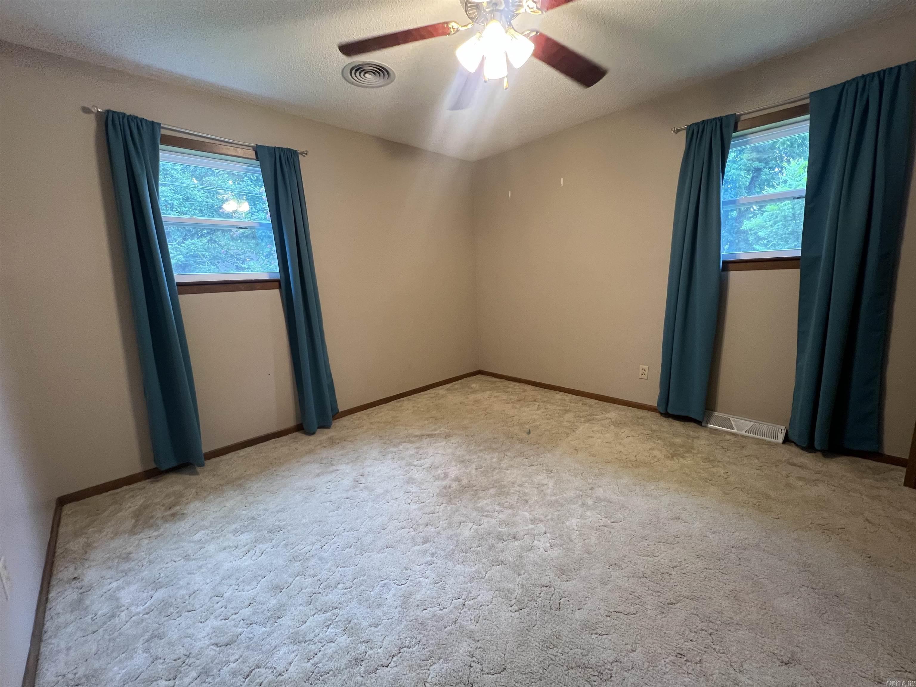 726 N 6th  Piggott, AR