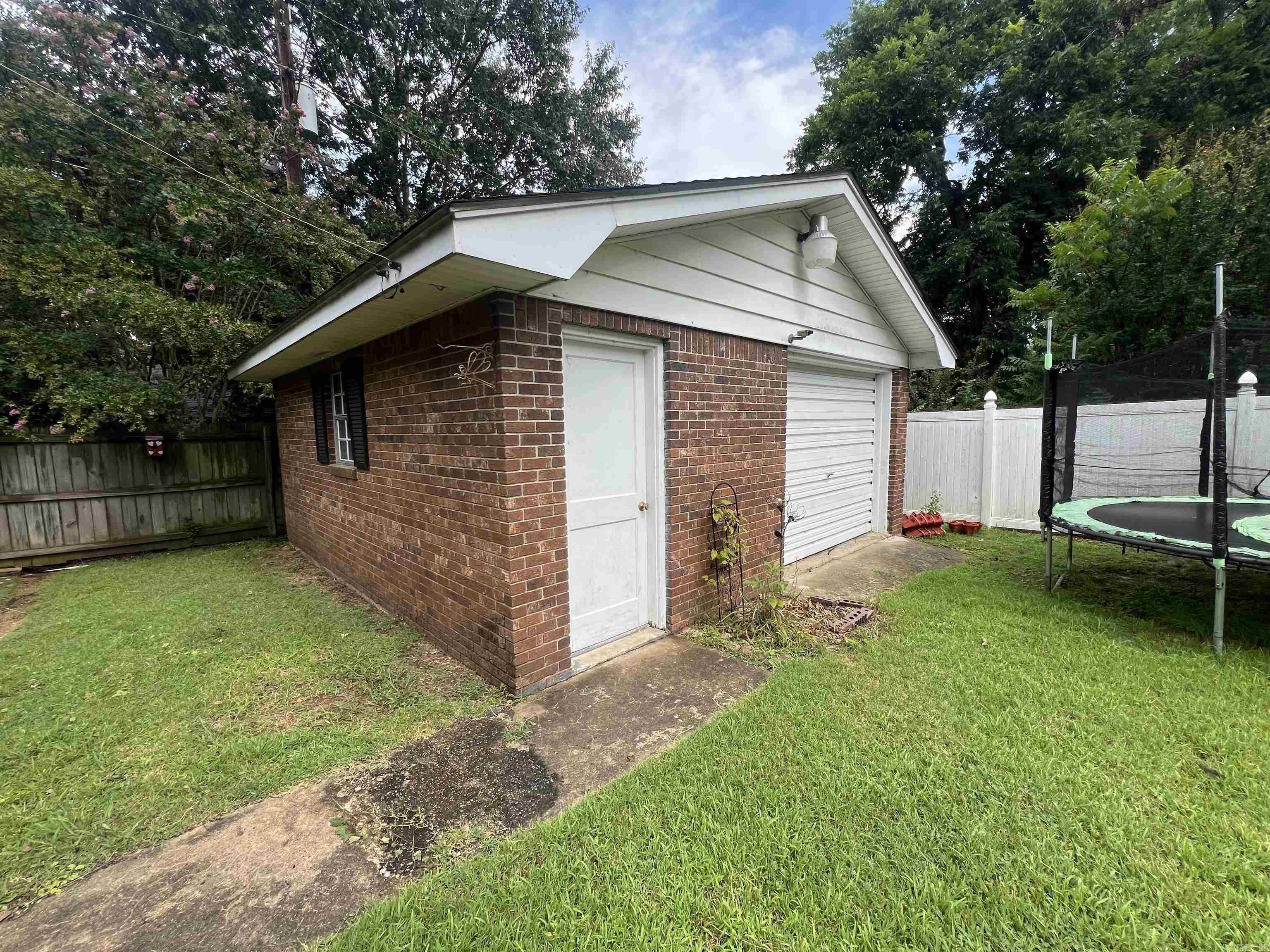726 N 6th  Piggott, AR