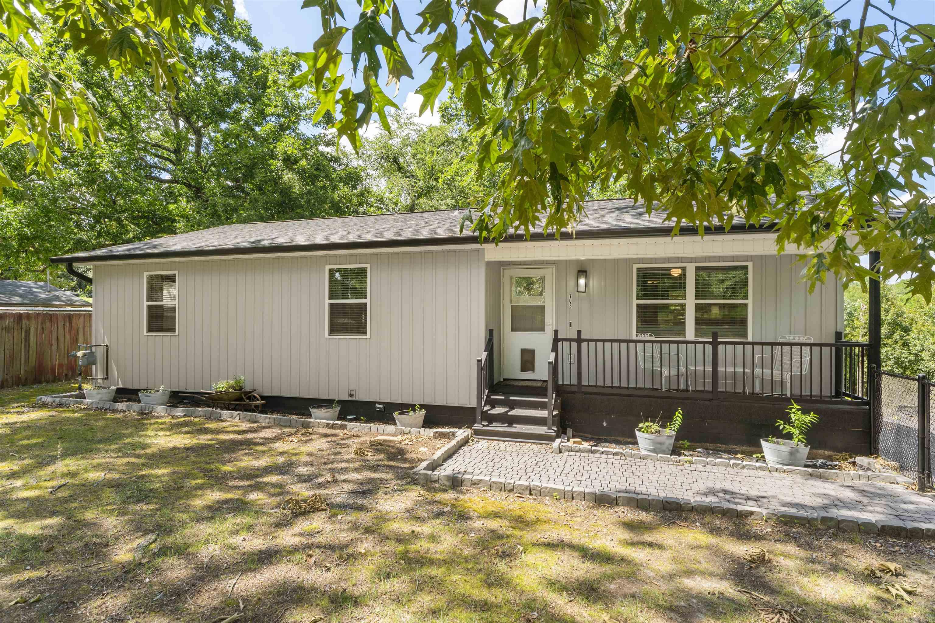 703  Euclid  Hot Springs, AR
