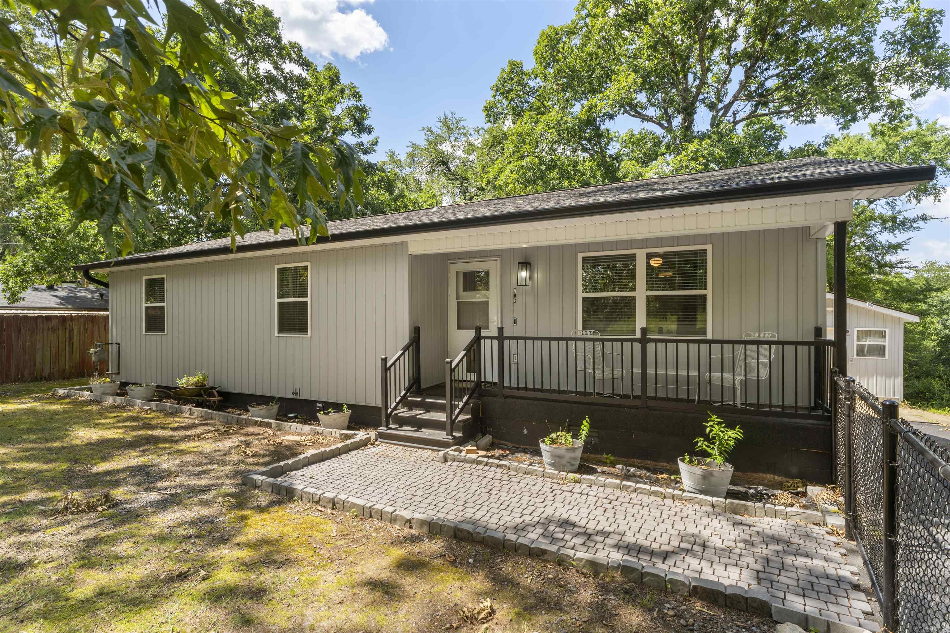 703 Euclid  Hot Springs, AR