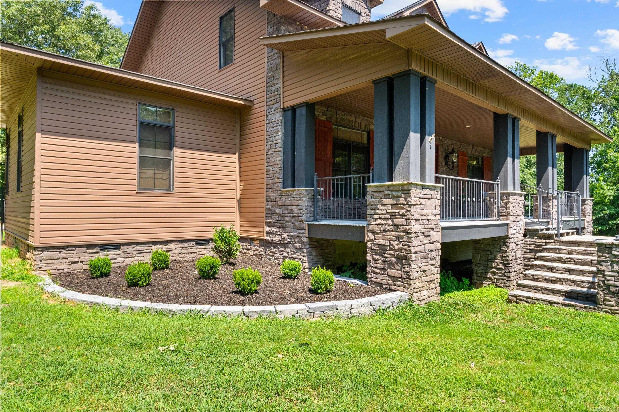 1919 Tudor Loop  Benton, AR