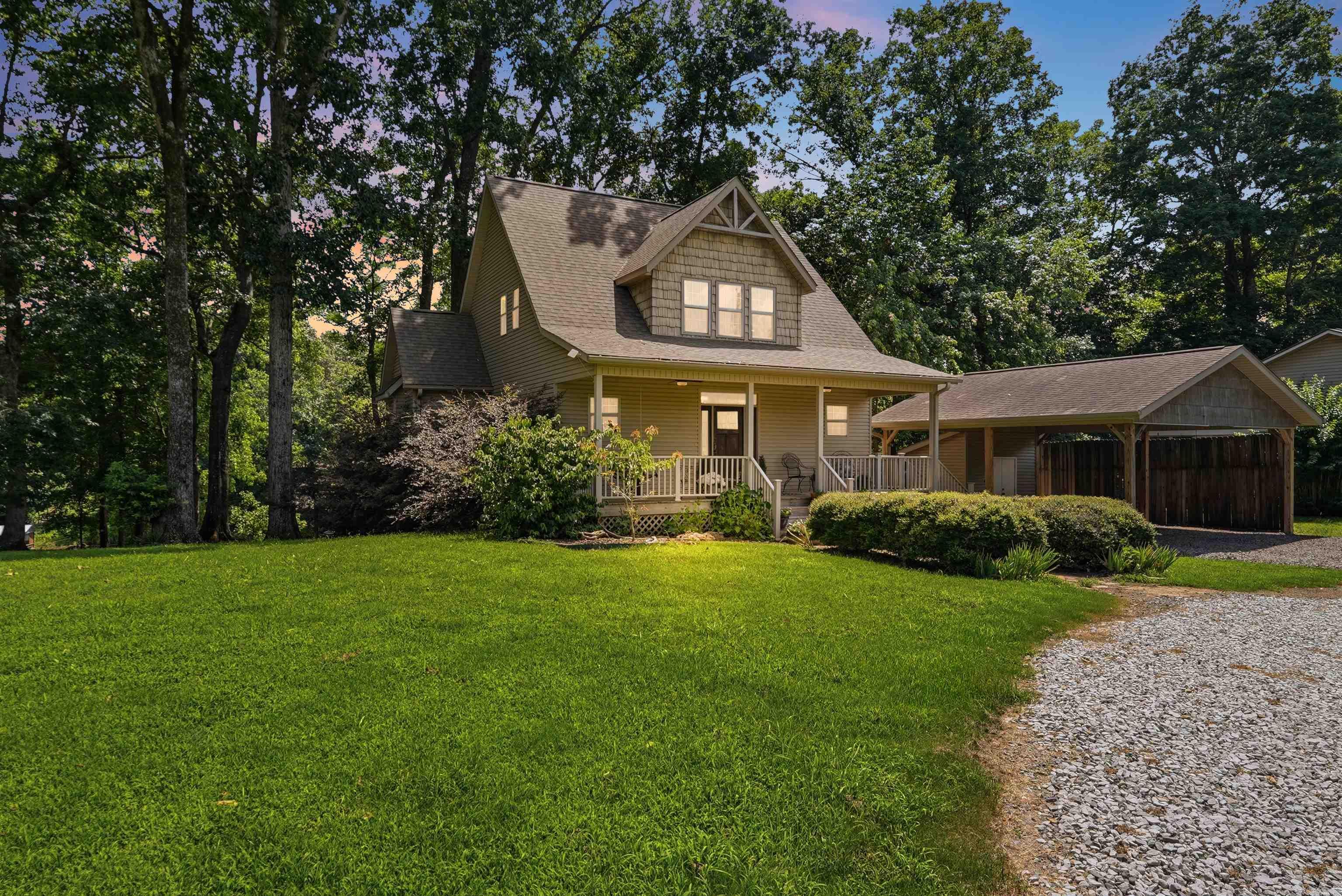 644 Hidden Valley  Wilburn, AR