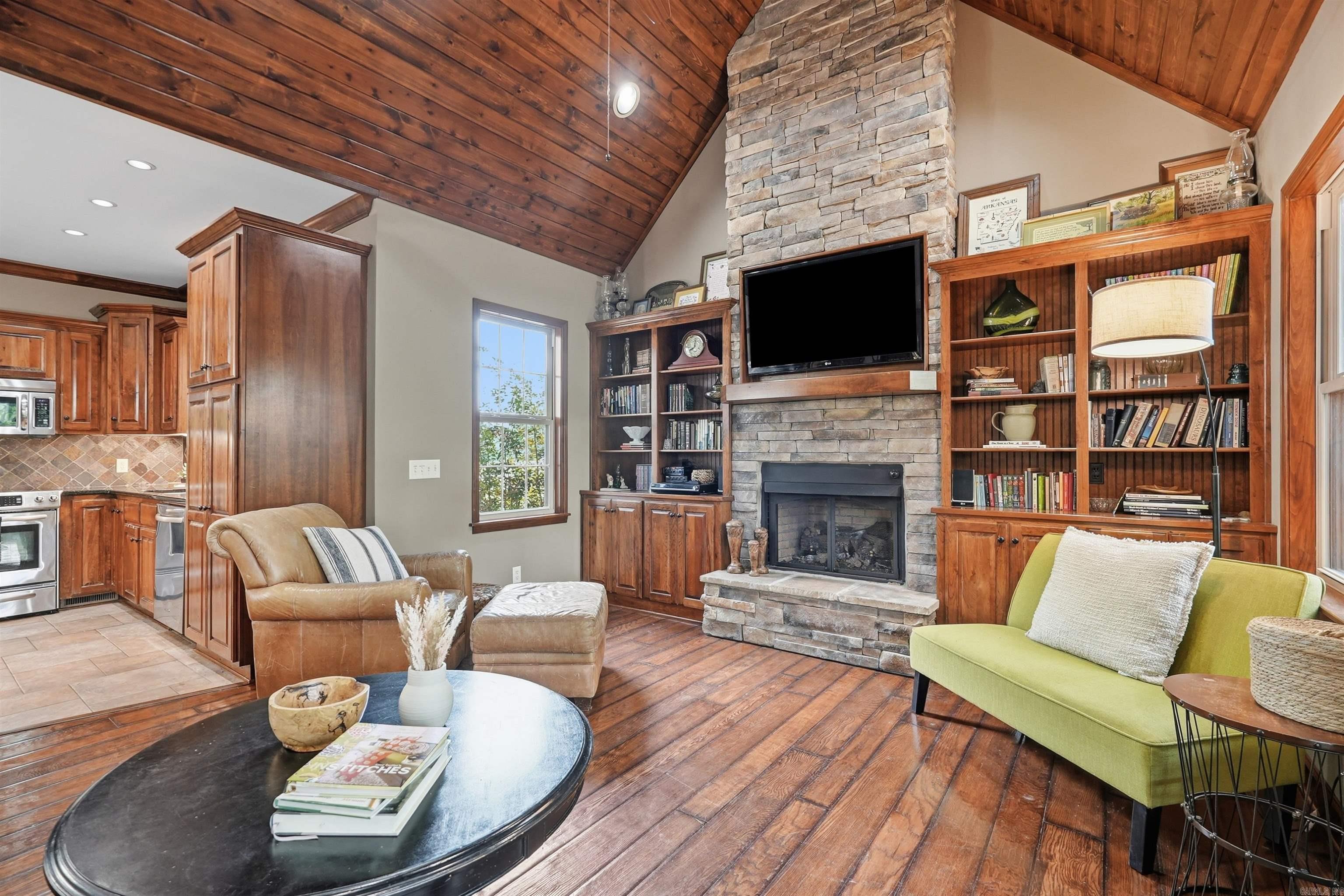 644 Hidden Valley  Wilburn, AR