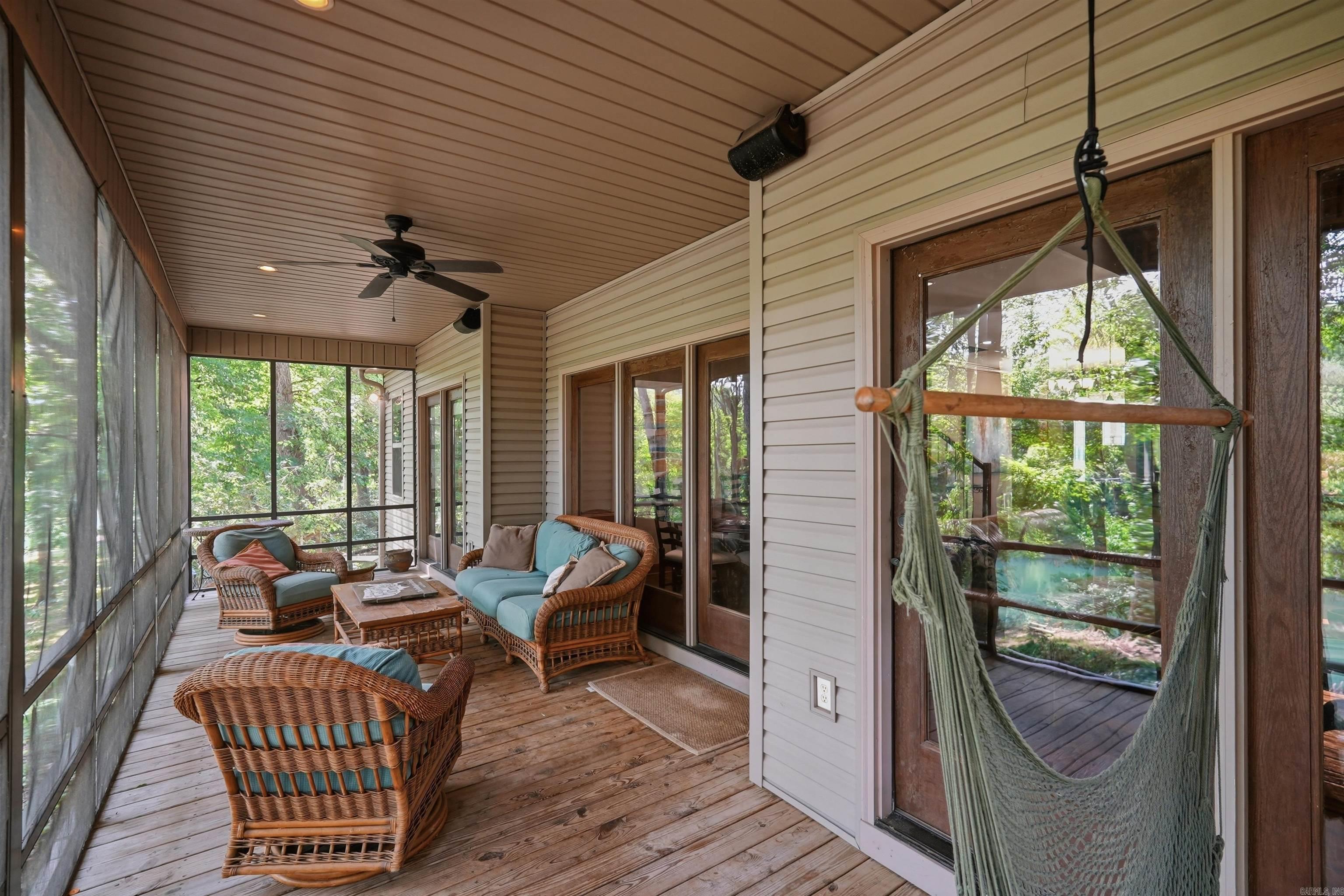644 Hidden Valley  Wilburn, AR