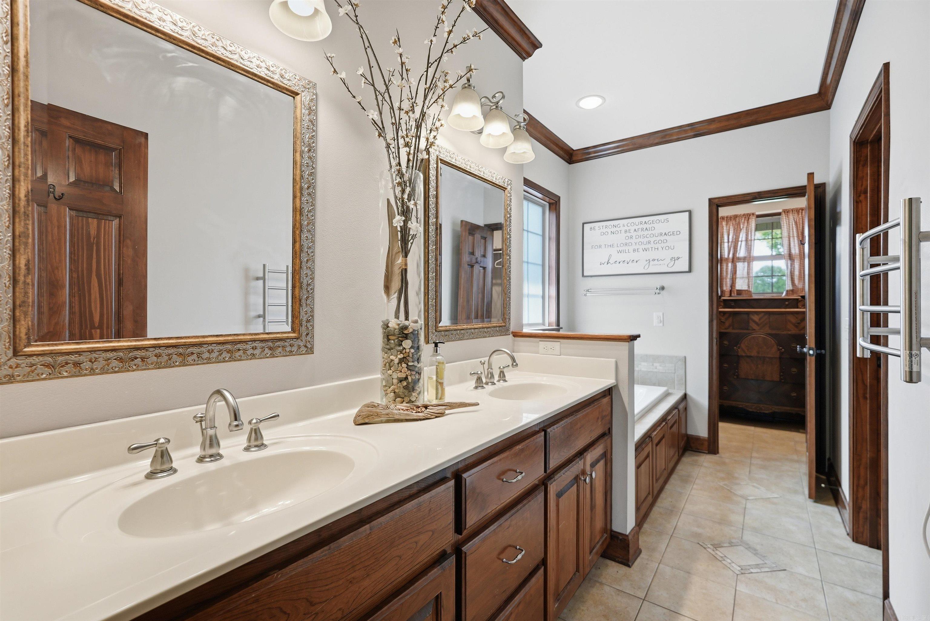 644 Hidden Valley  Wilburn, AR