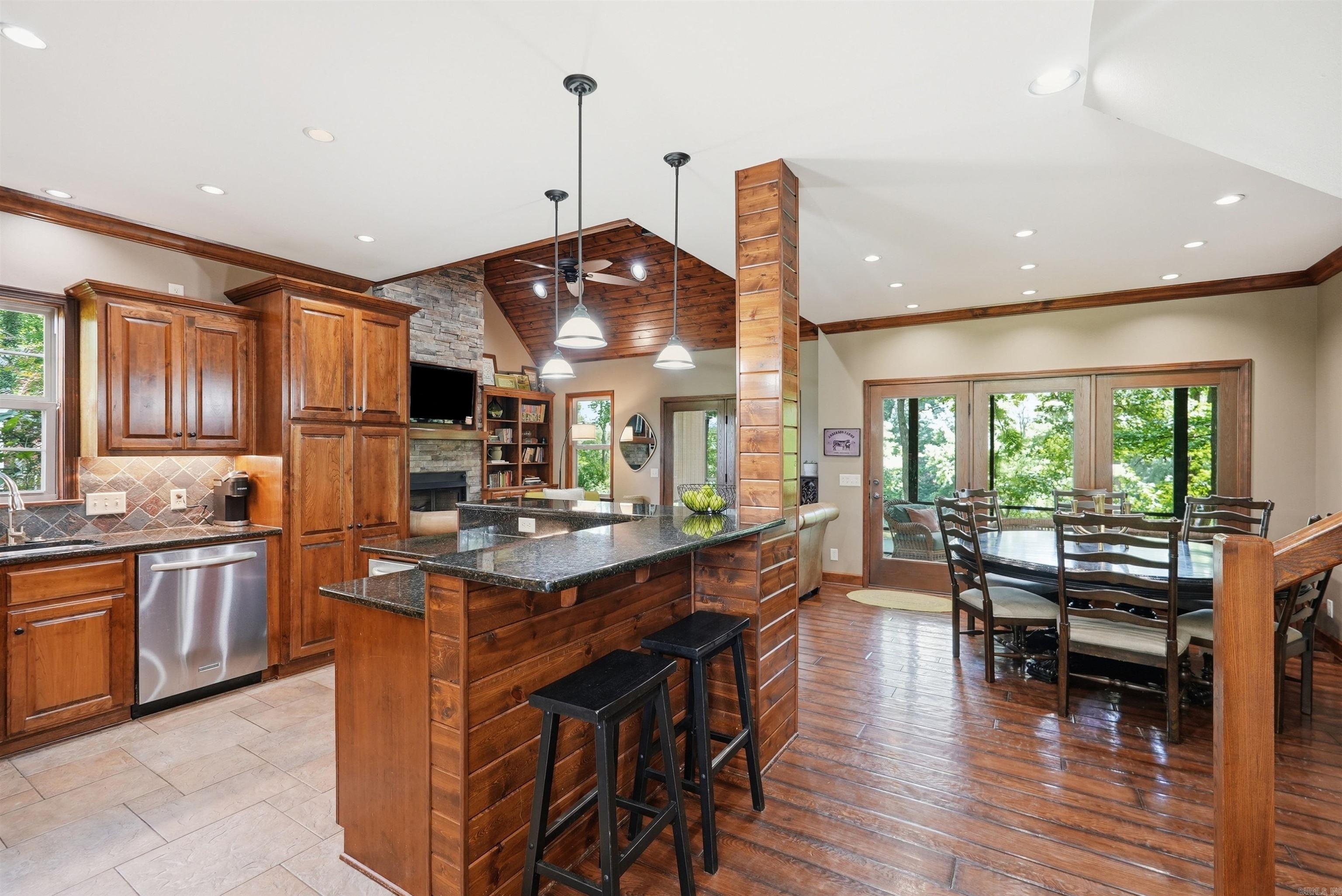 644 Hidden Valley  Wilburn, AR