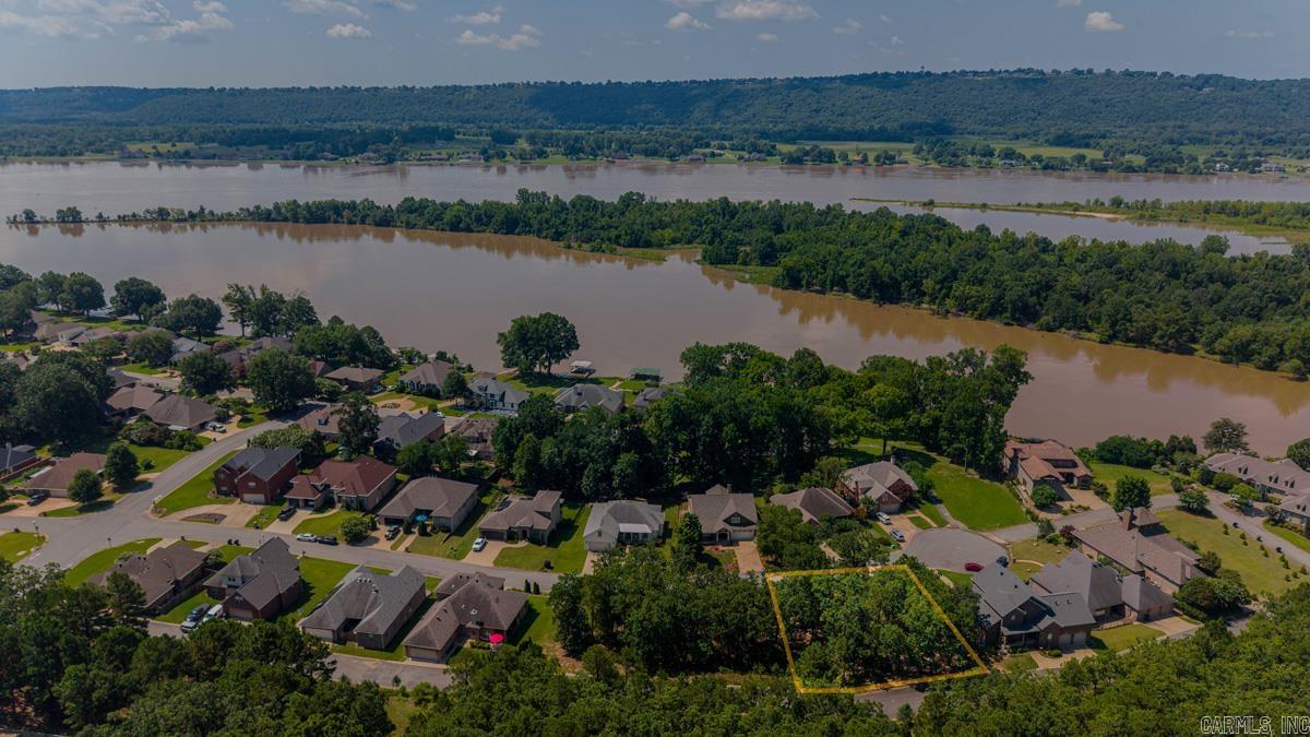 112 Turtle Creek Cv  Maumelle, AR