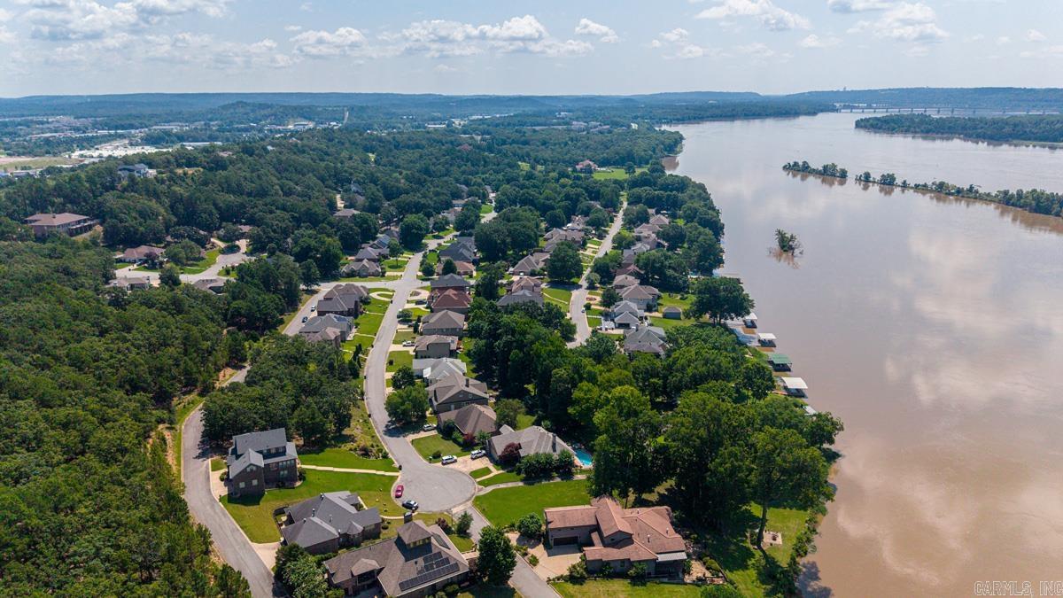 112 Turtle Creek Cv  Maumelle, AR