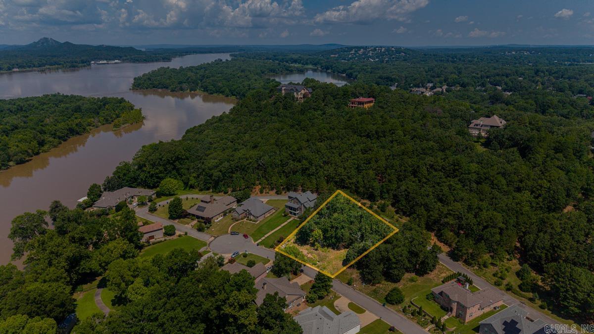 112 Turtle Creek Cv  Maumelle, AR