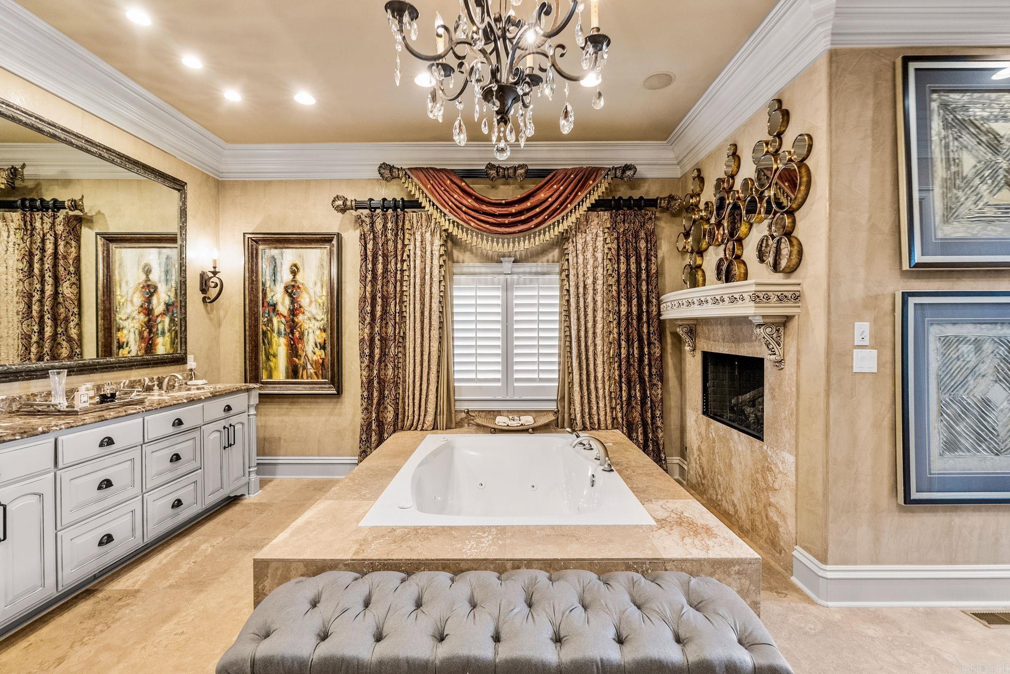 24 Spring Valley Lane  Little Rock, AR