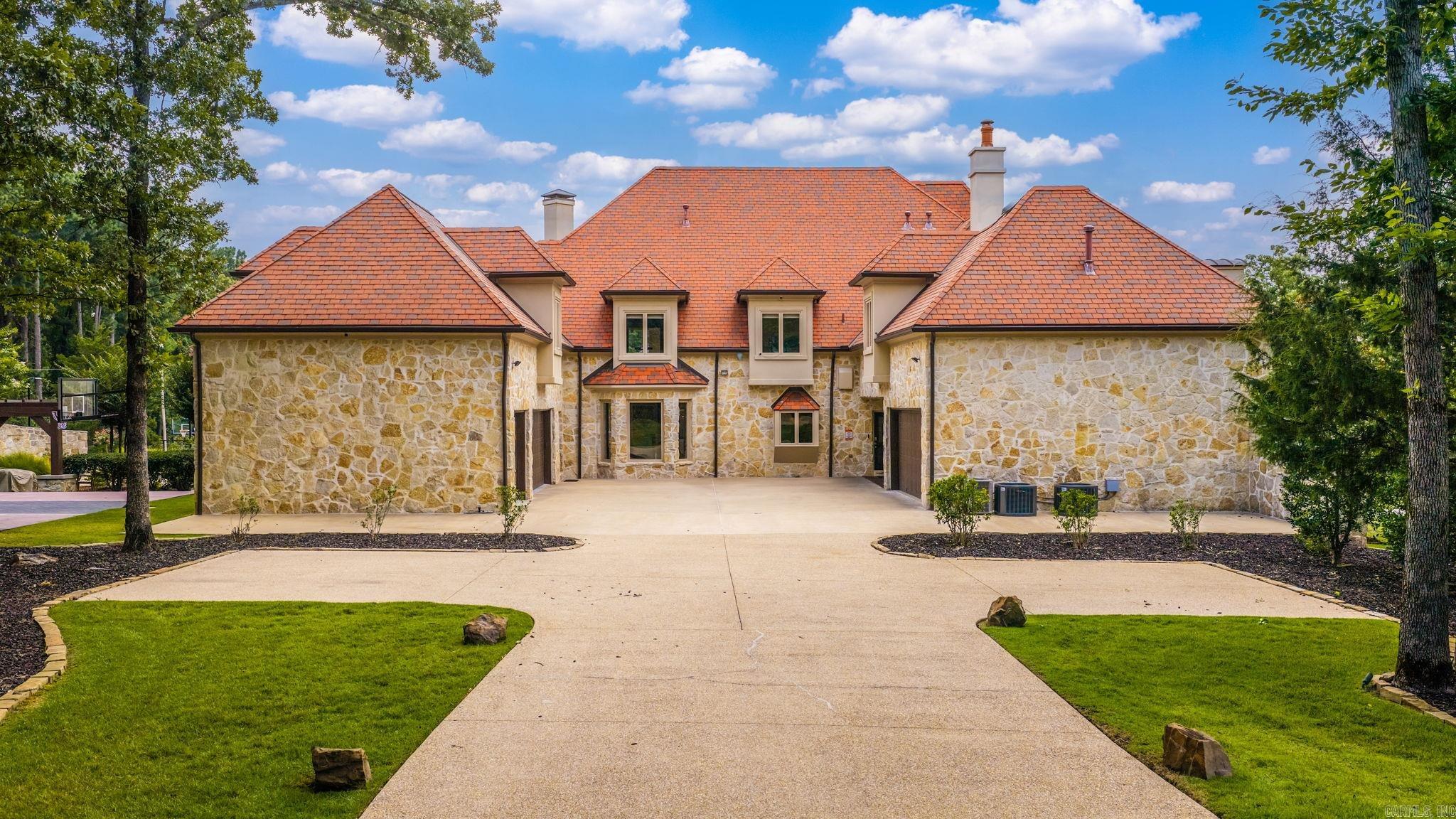 24 Spring Valley Lane  Little Rock, AR