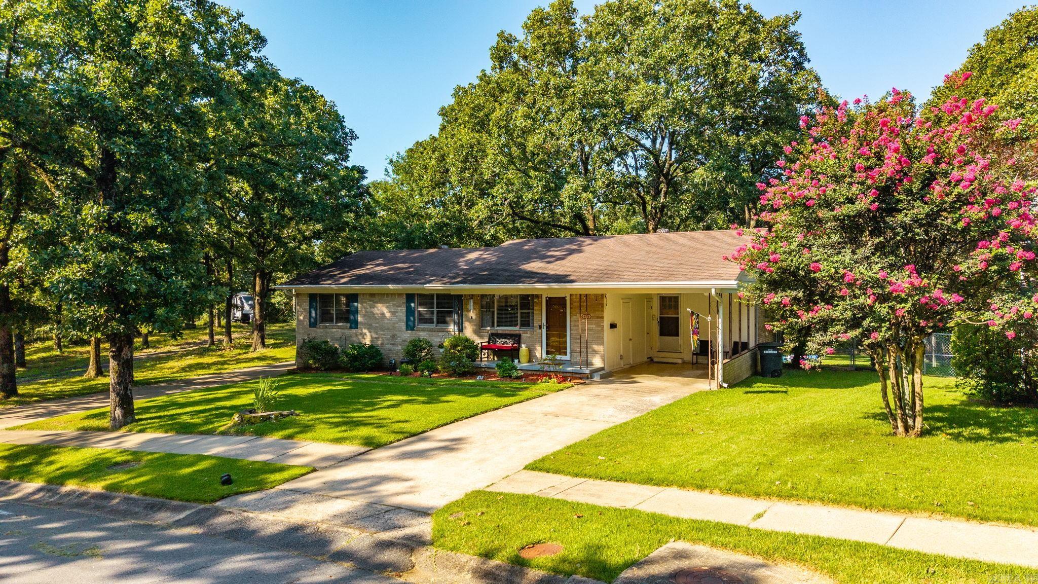 611 Sherwood  Sherwood, AR