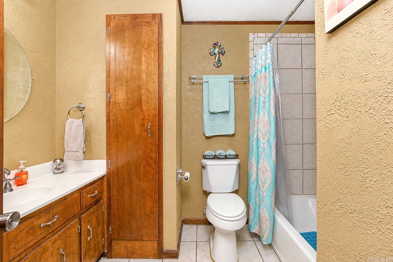 821 Green Oaks  White Hall, AR