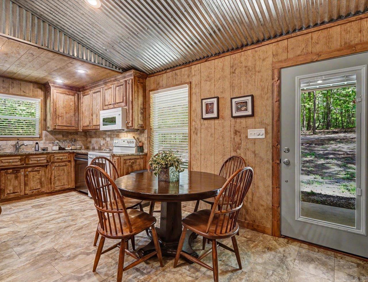 437 Massey  Amity, AR
